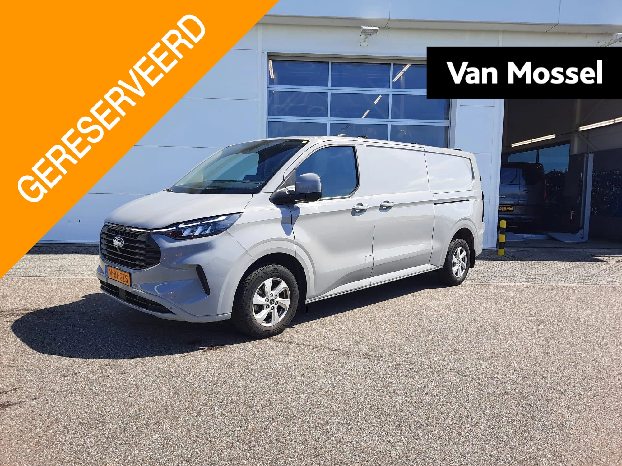 Ford-Transit Custom-image-0