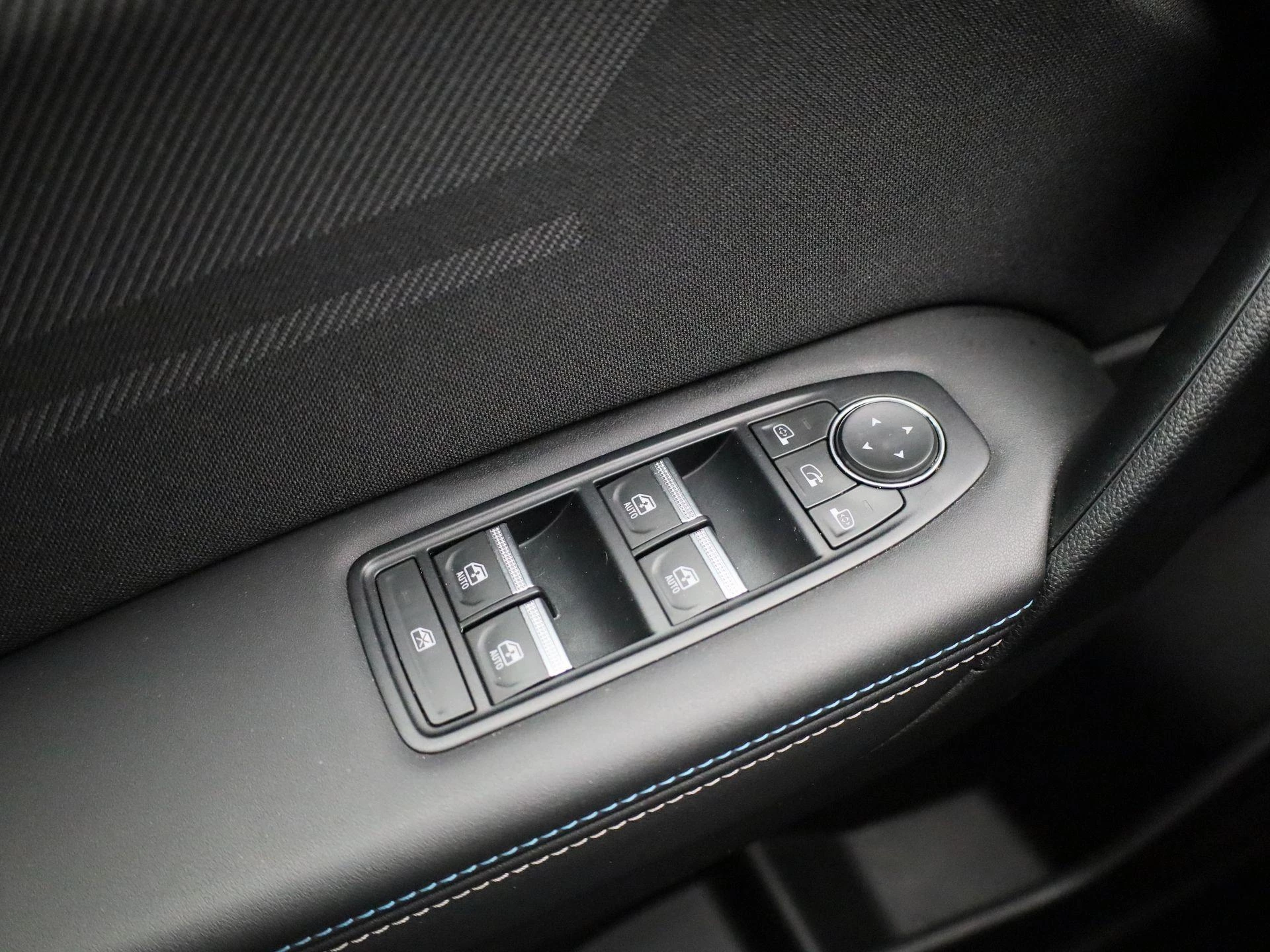 Renault-Captur-image-25