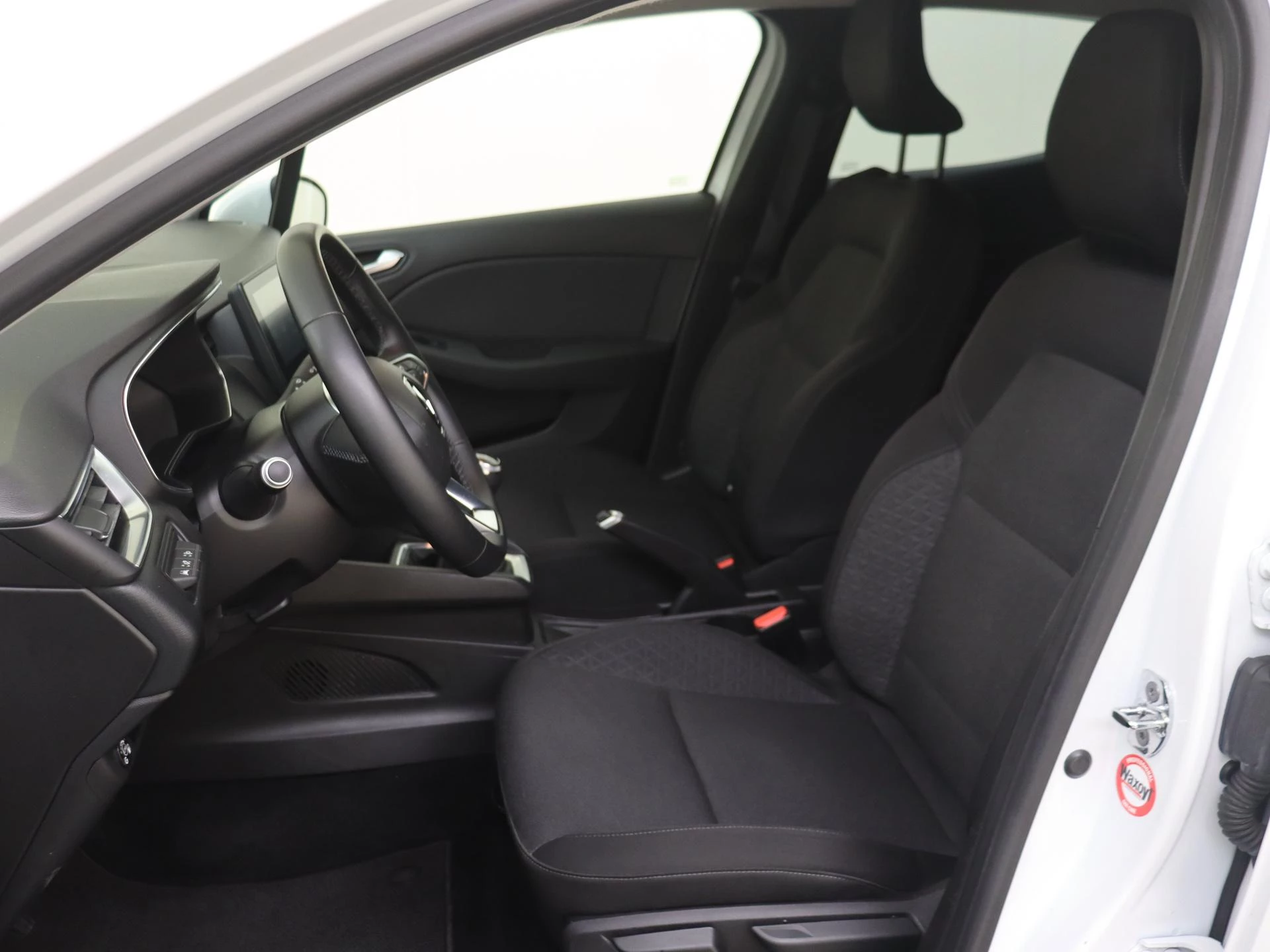 Renault-Clio-image-14