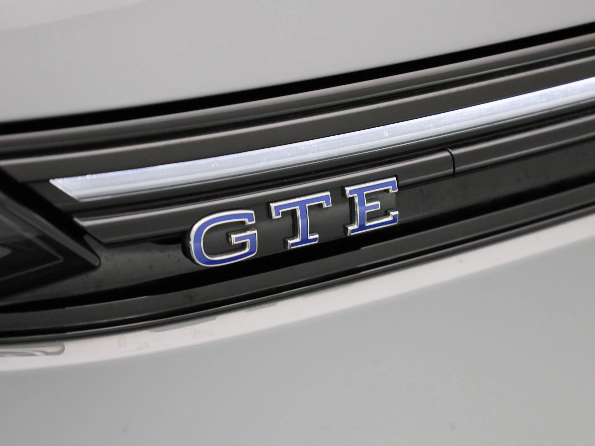Volkswagen-Golf-image-42