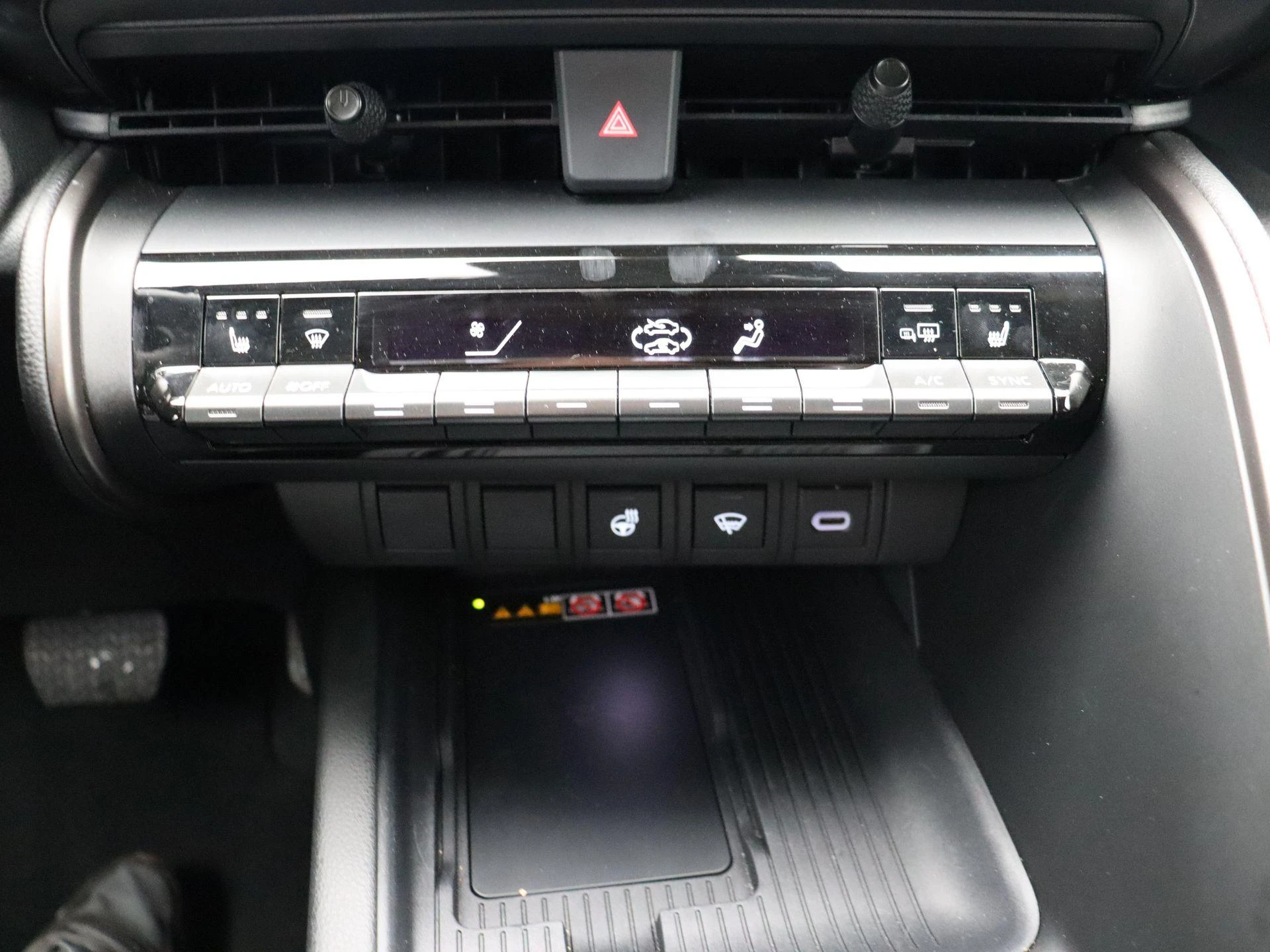Toyota-C-HR-image-16