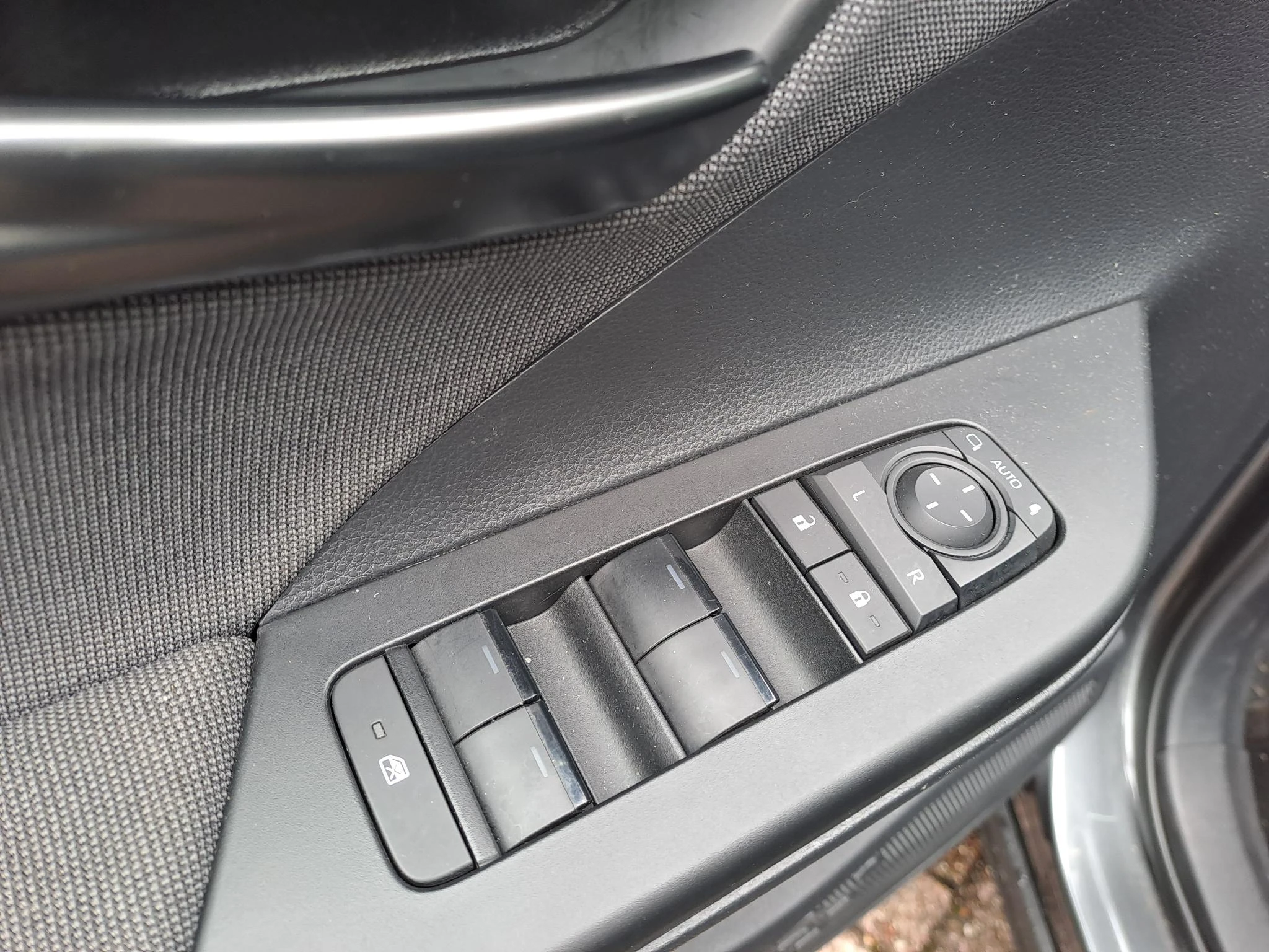 Toyota-C-HR-image-8