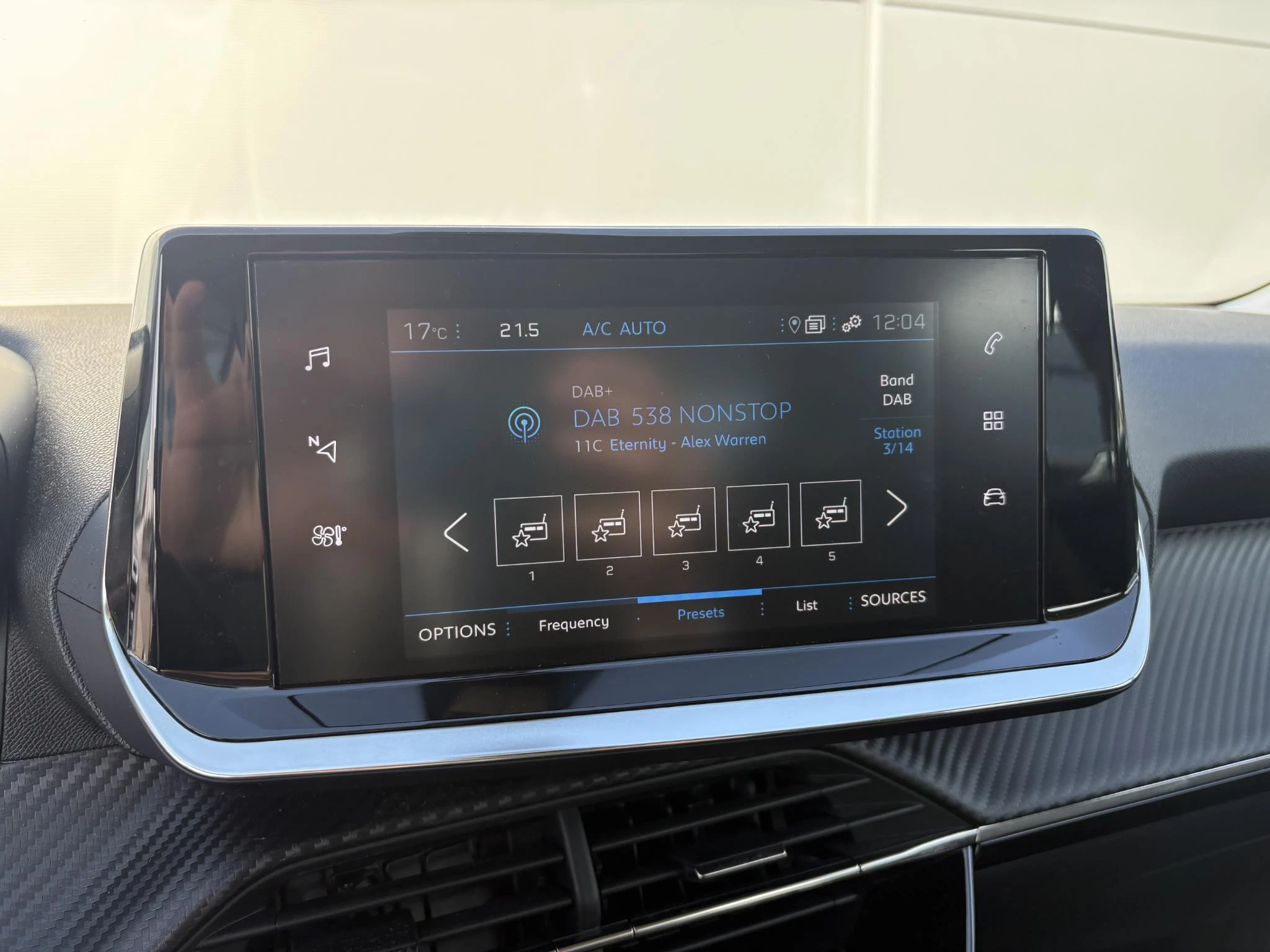 Peugeot-2008-image-18