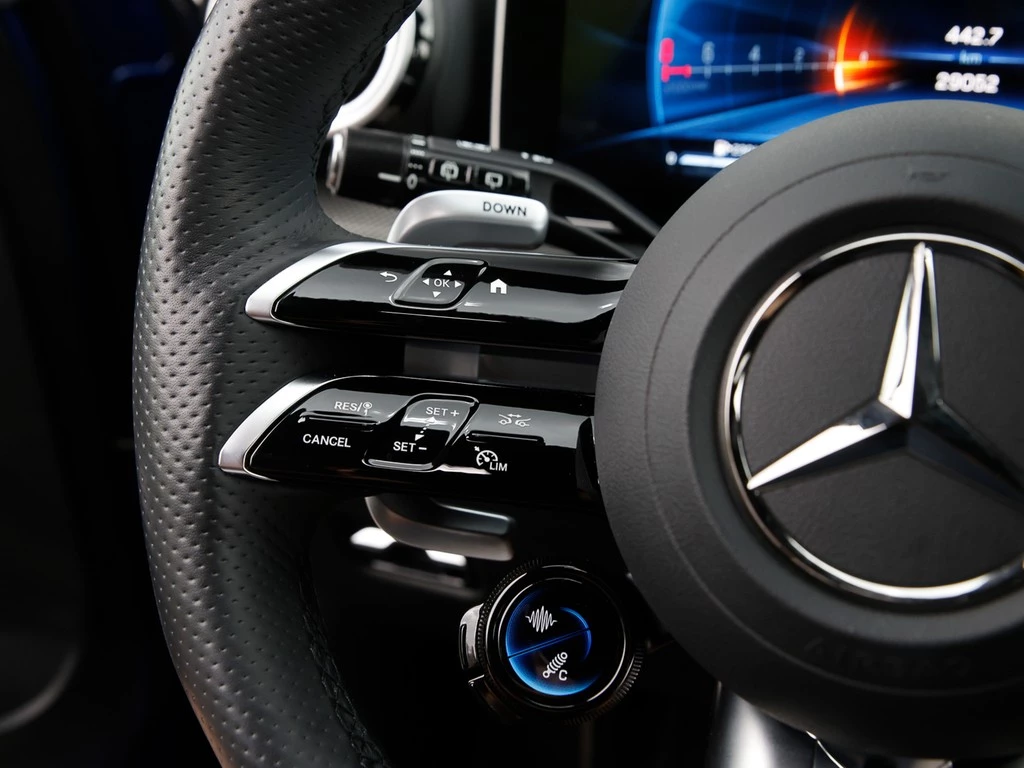 Mercedes-Benz C-Klasse 63 AMG T S E Performance Night HeadUp Panorama