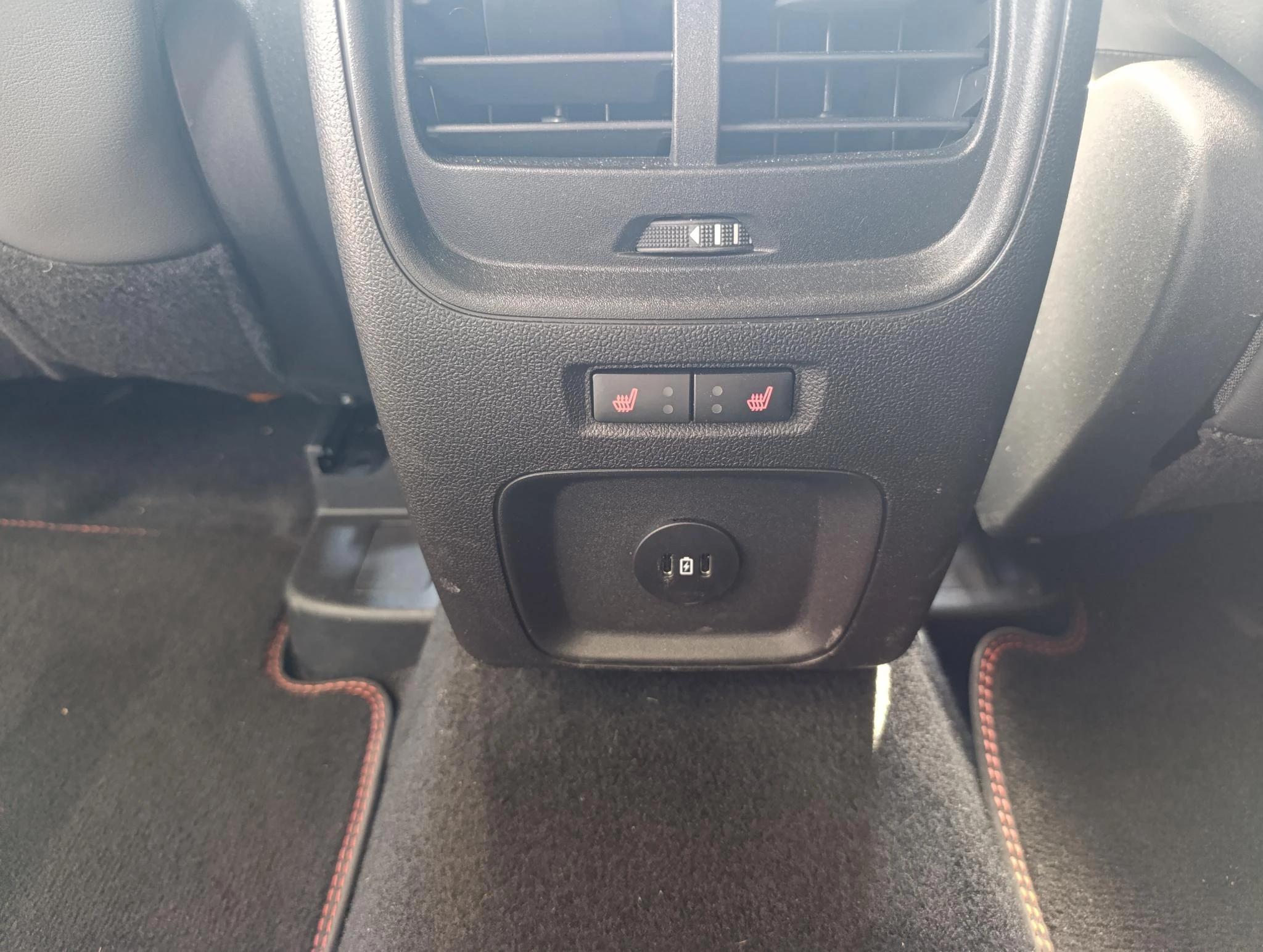 Ford-Kuga-image-17