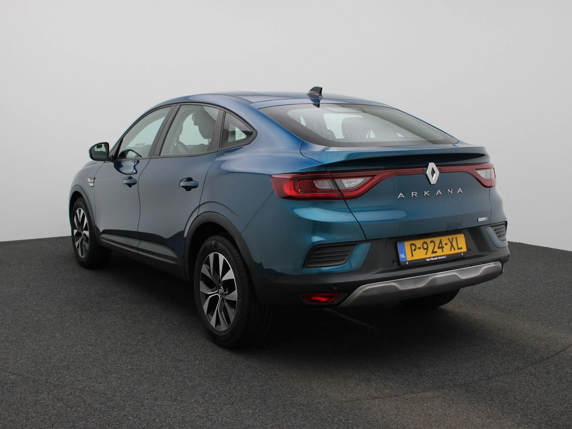 Renault-Arkana-image-2