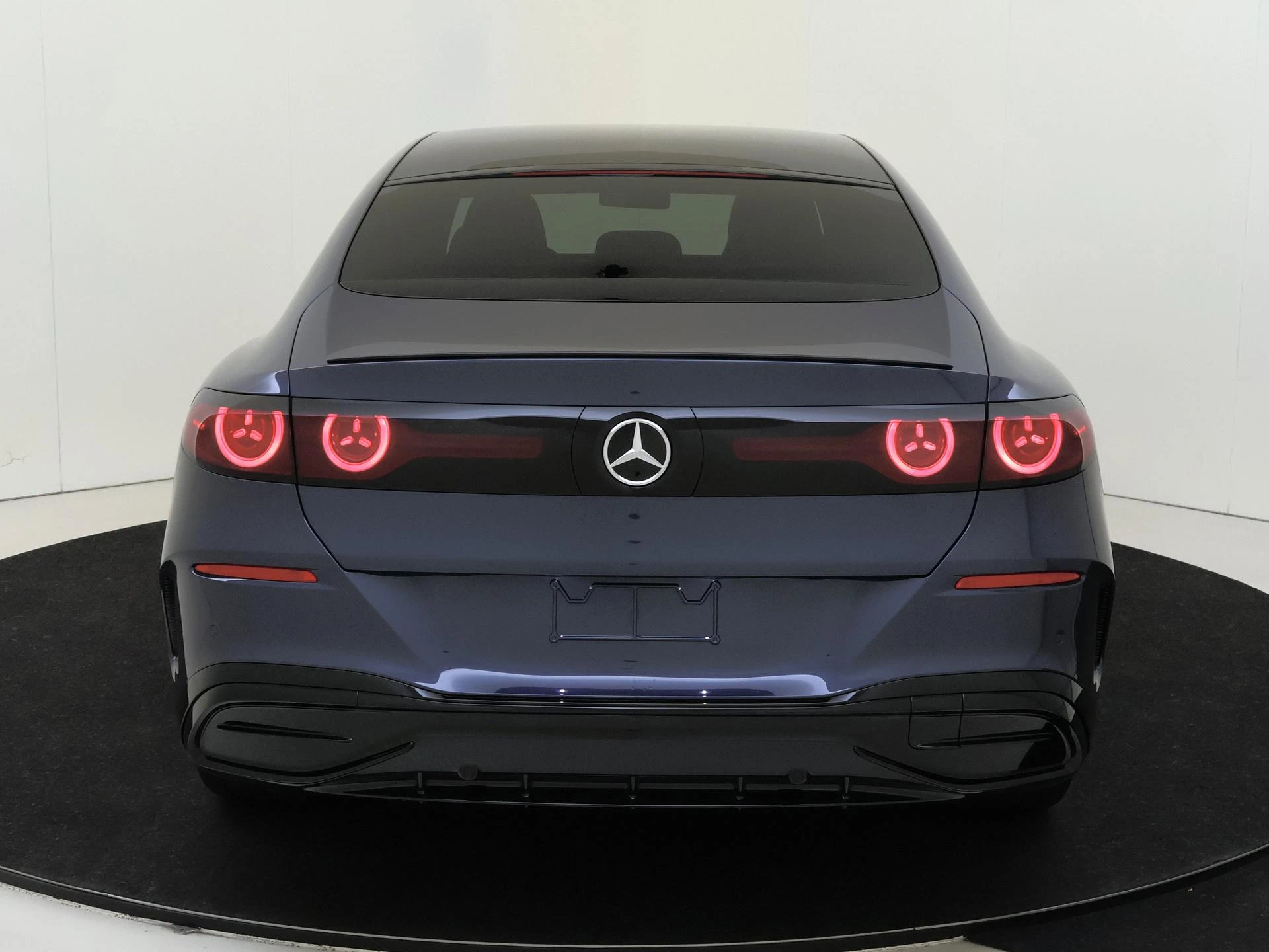 Mercedes-Benz-C-Klasse-image-6