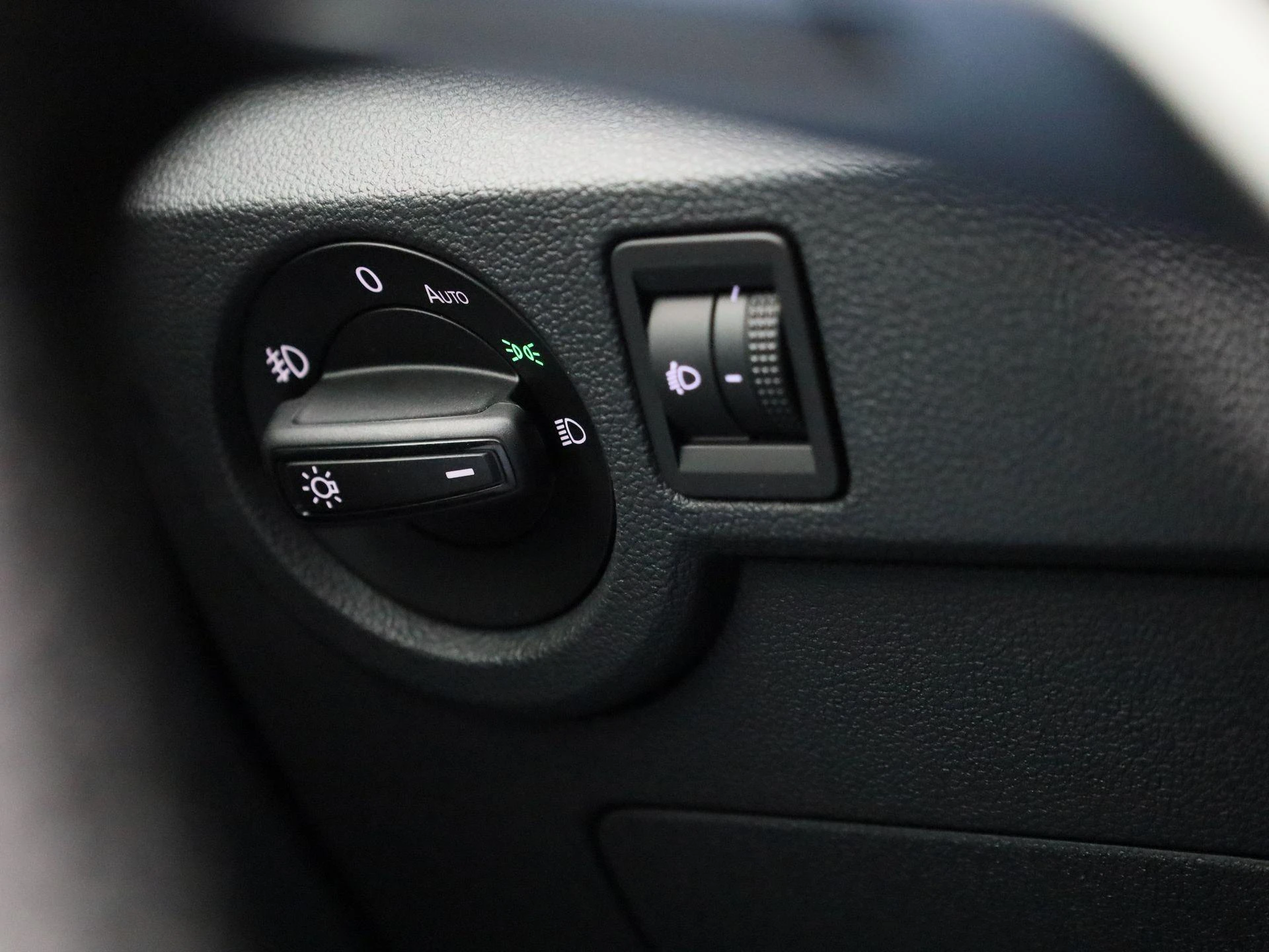 Volkswagen-T-Cross-image-19