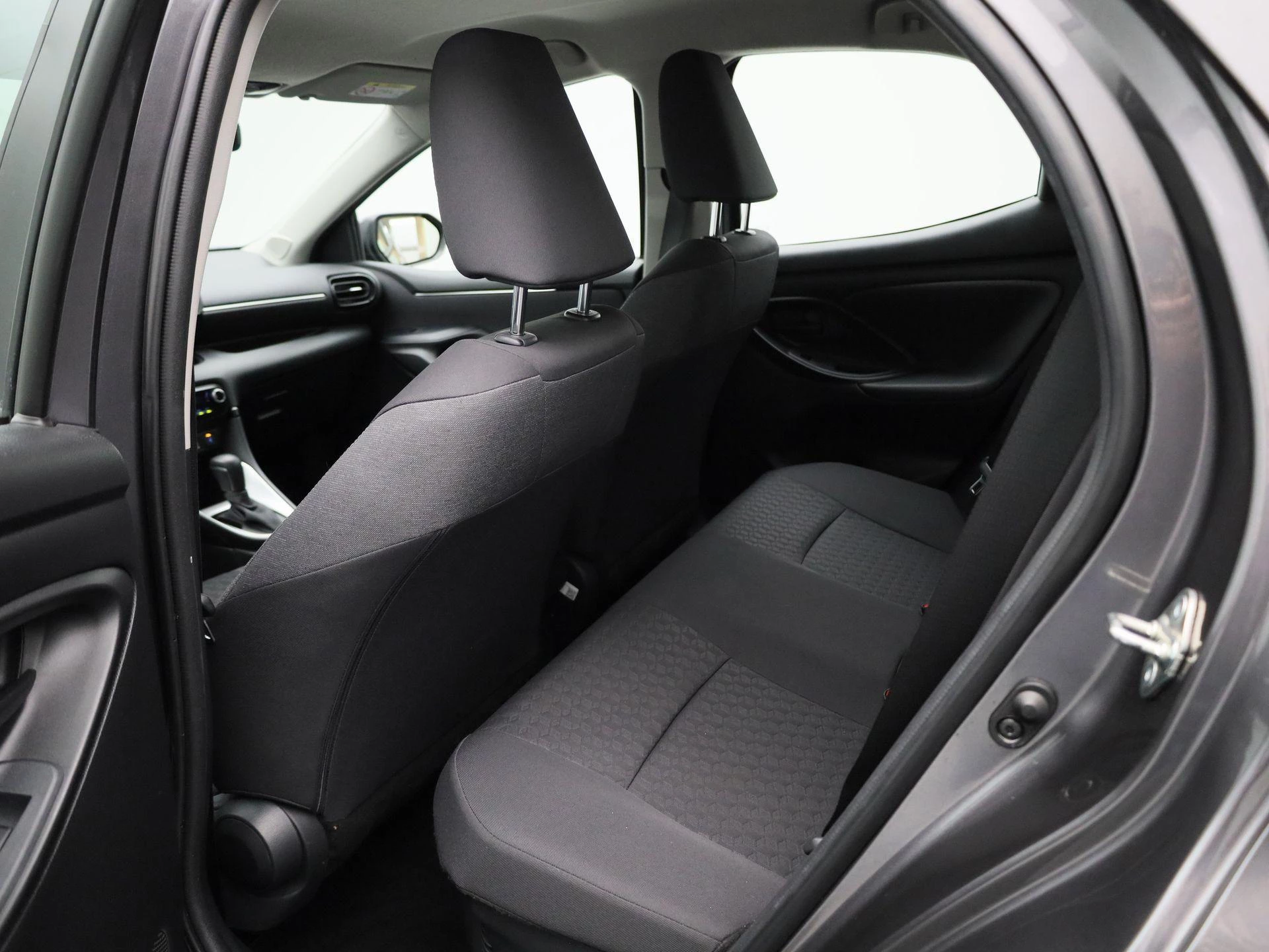 Mazda-2 Hybrid-image-9