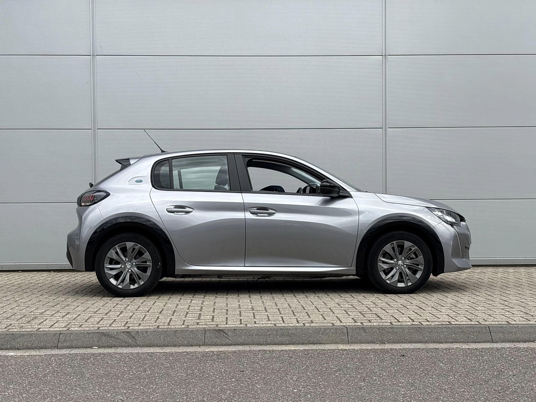 Peugeot e-208 EV Active Pack 50 kWh