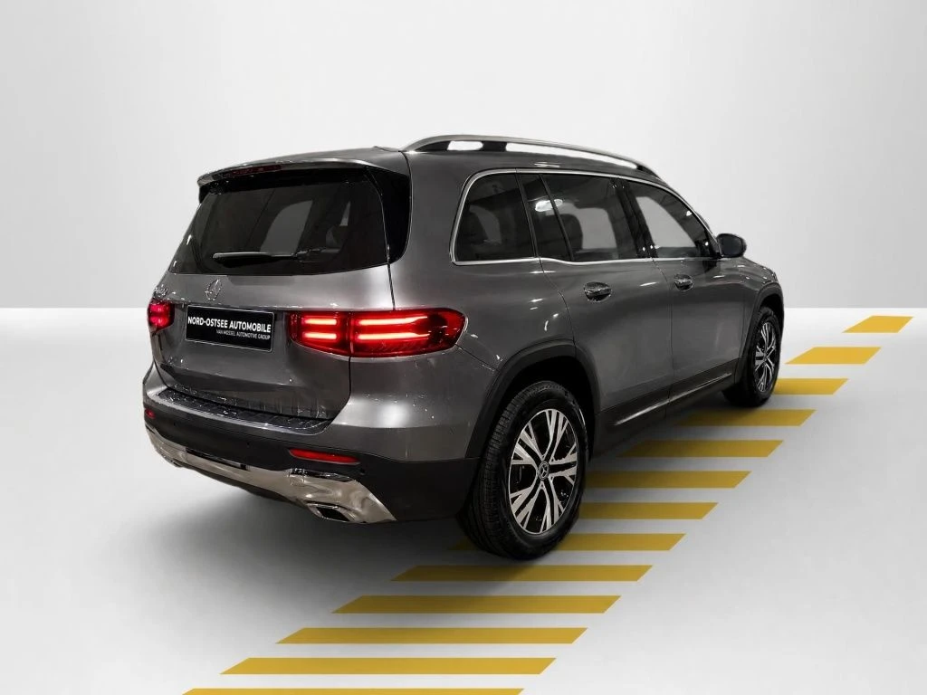 Mercedes-Benz-GLB 200 d-image-14