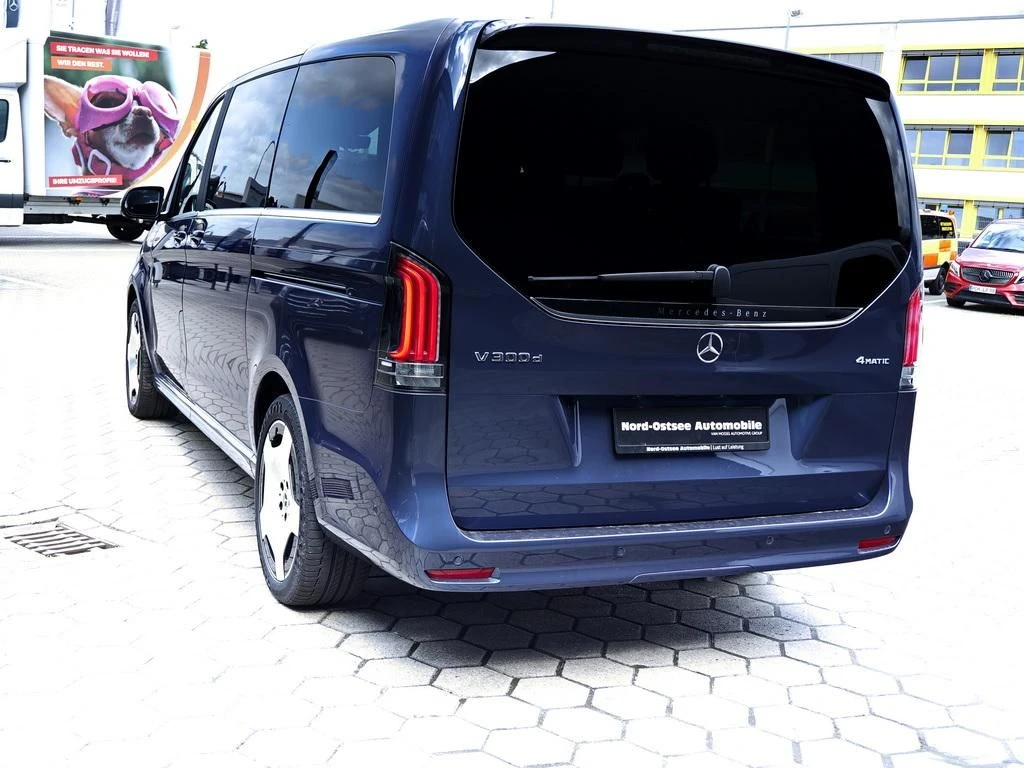 Mercedes-Benz-V-Klasse 300-image-4