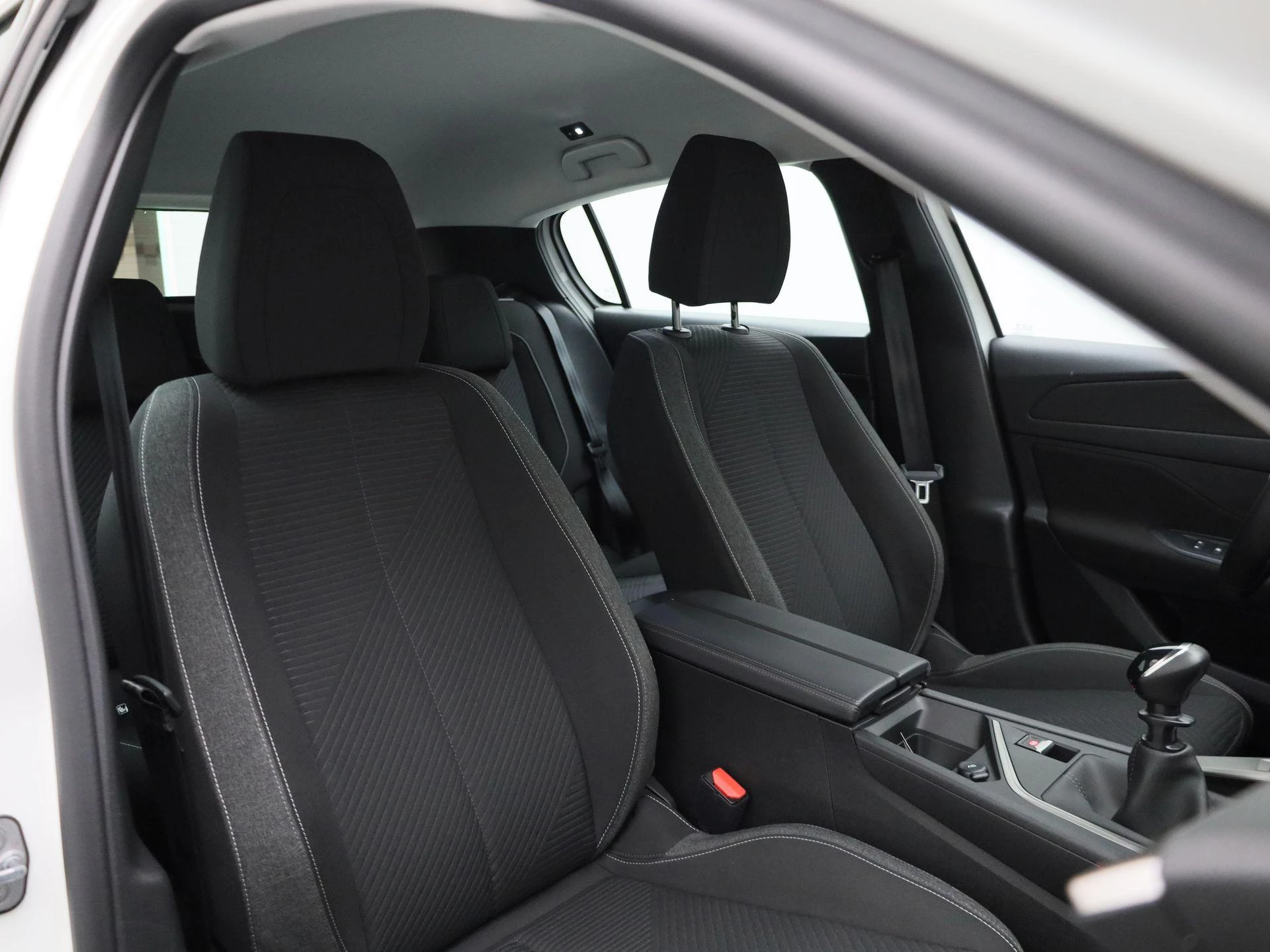 Peugeot-308-image-31
