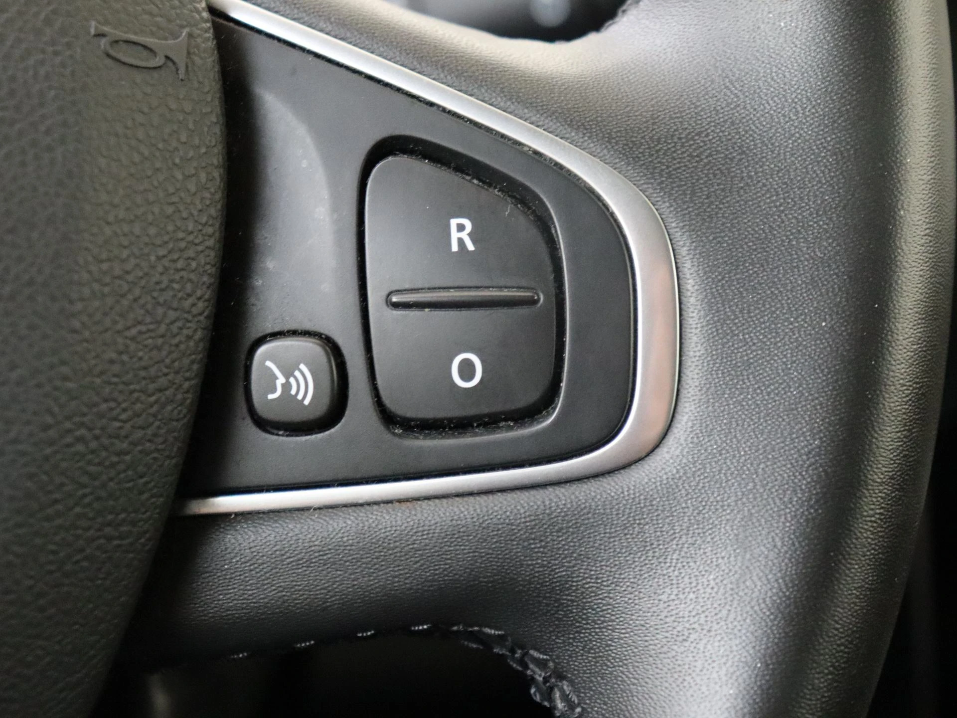 Renault-Clio-image-12