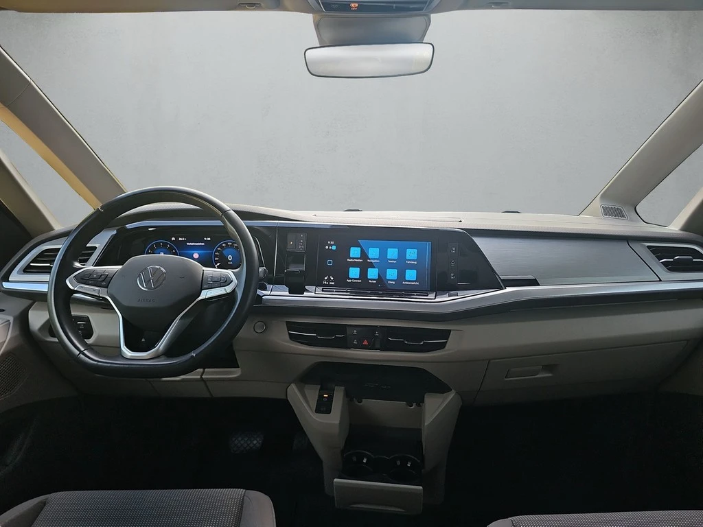 Volkswagen-Multivan-image-7