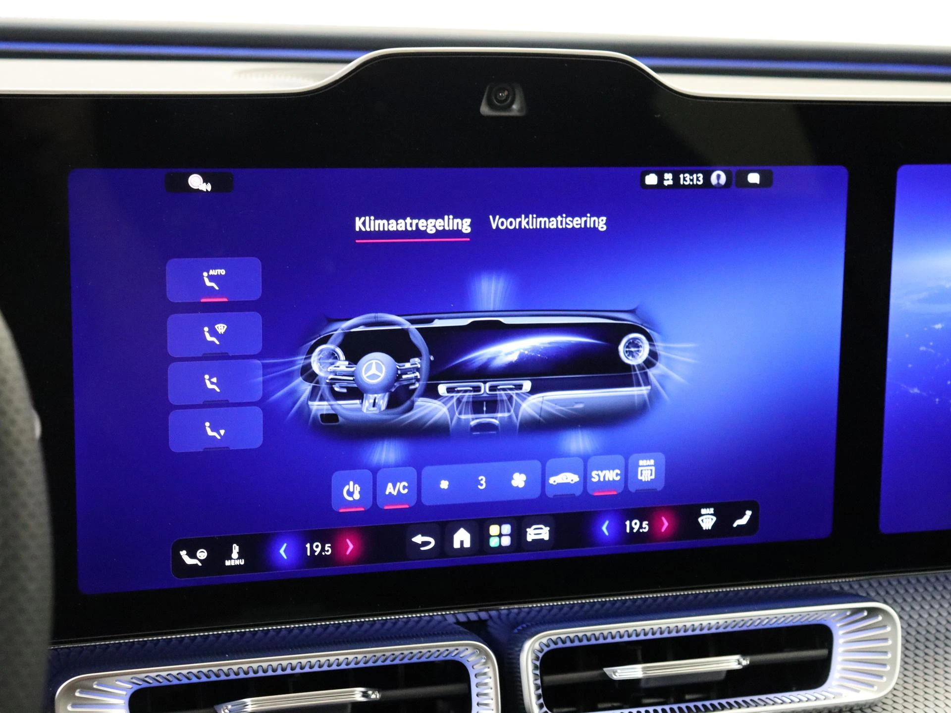 Mercedes-Benz-C-Klasse-image-17