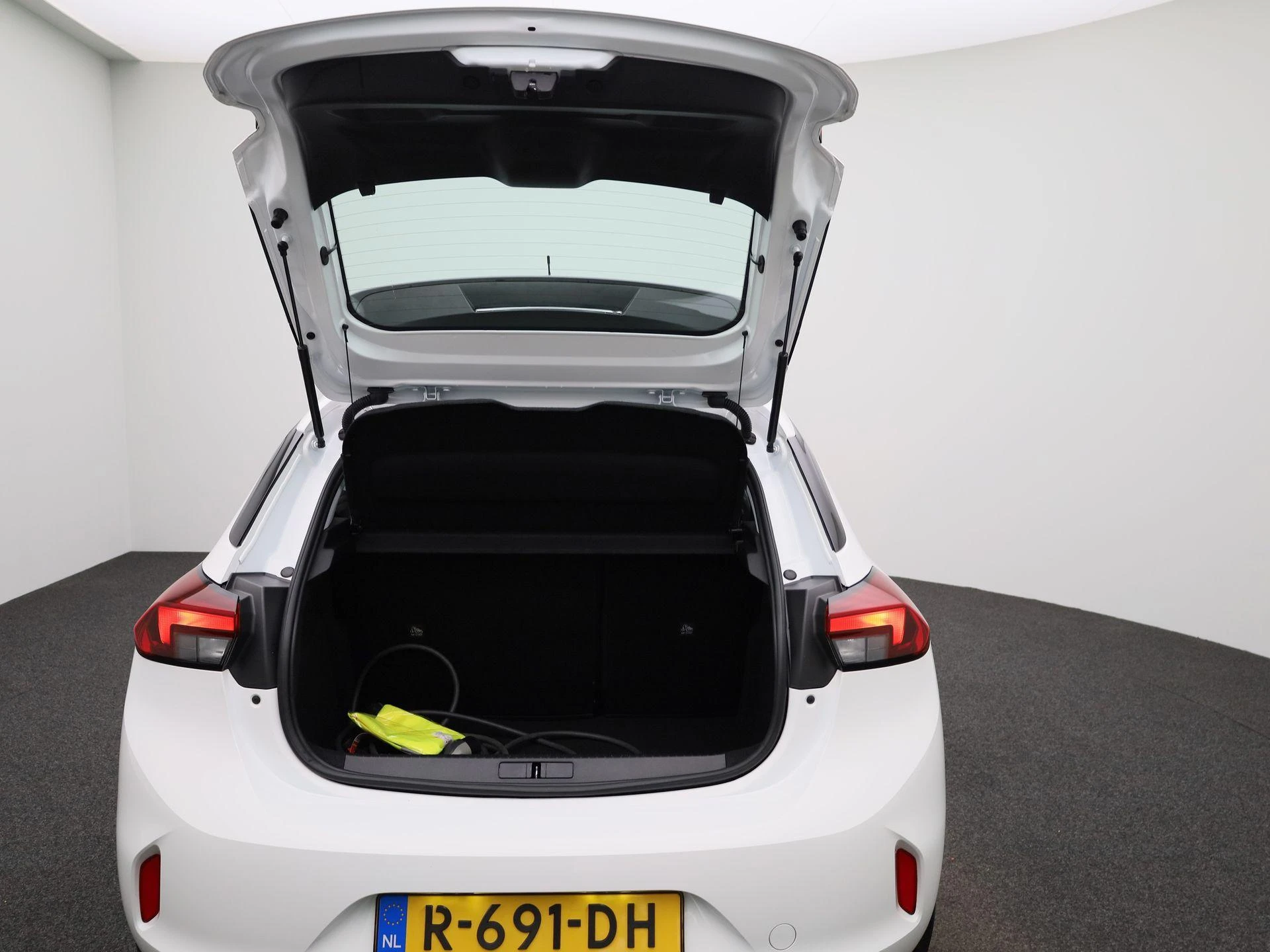 Opel-Corsa-e-image-10