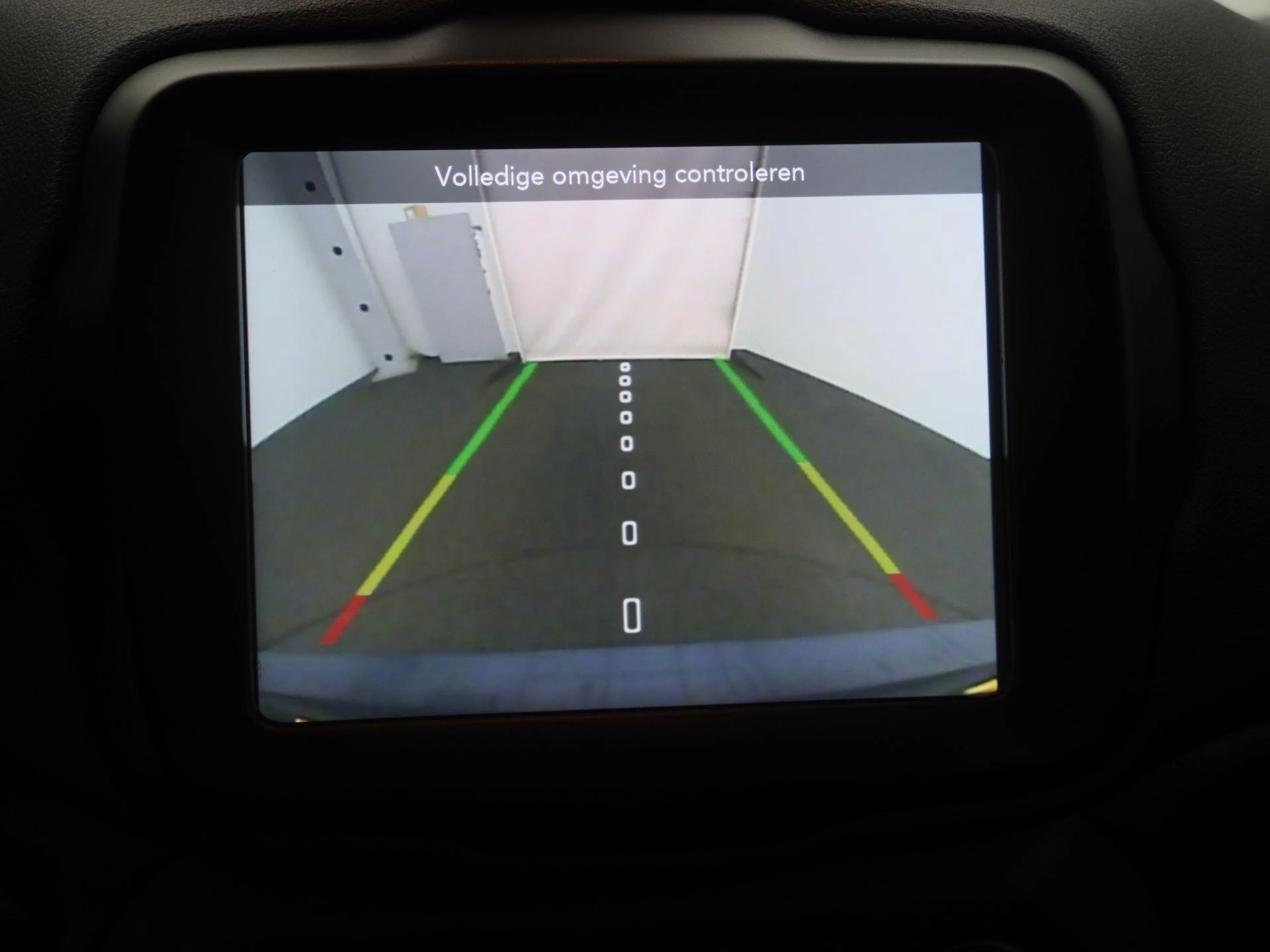 Jeep-Renegade-image-19