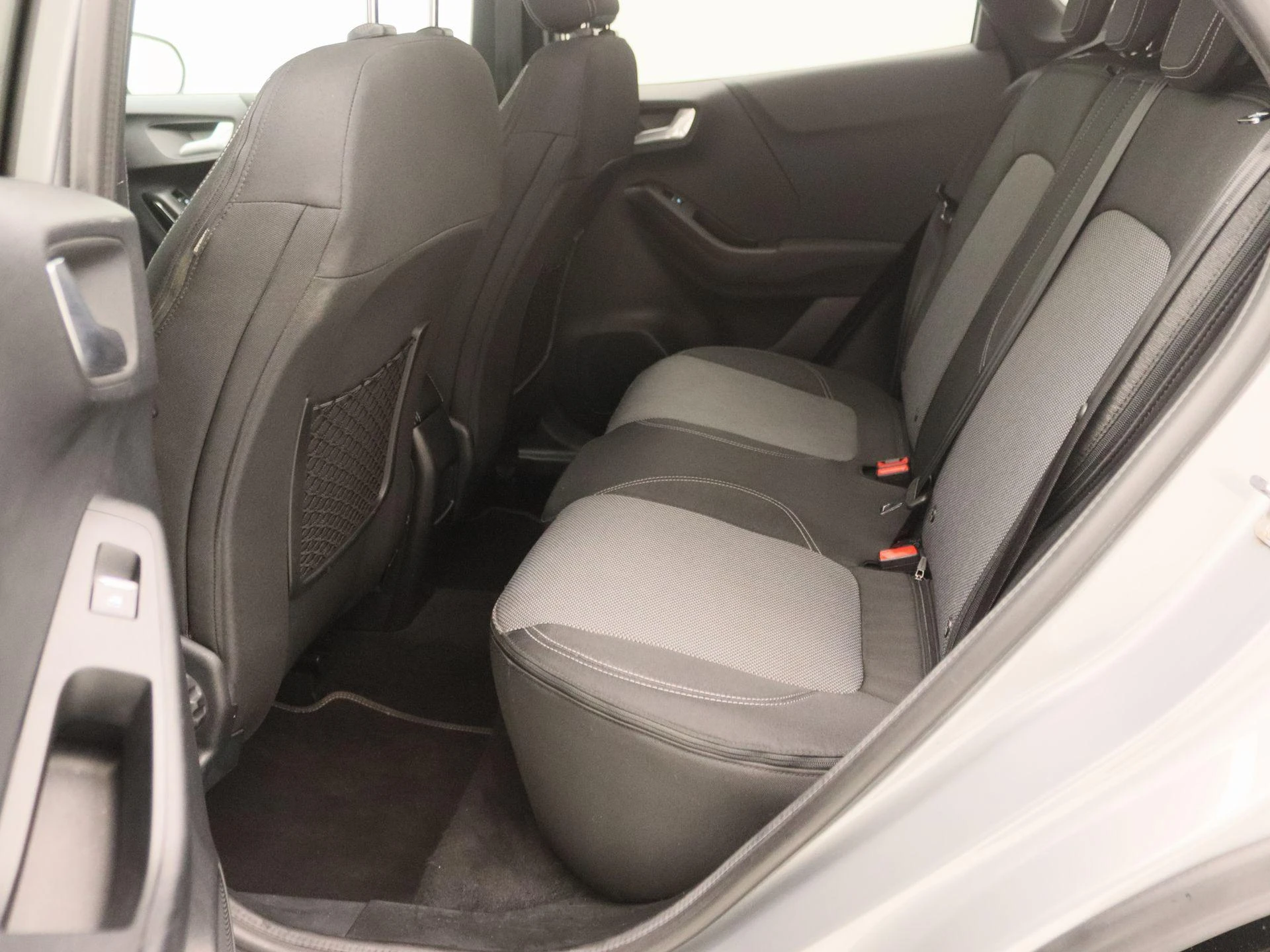 Ford-Puma-image-13
