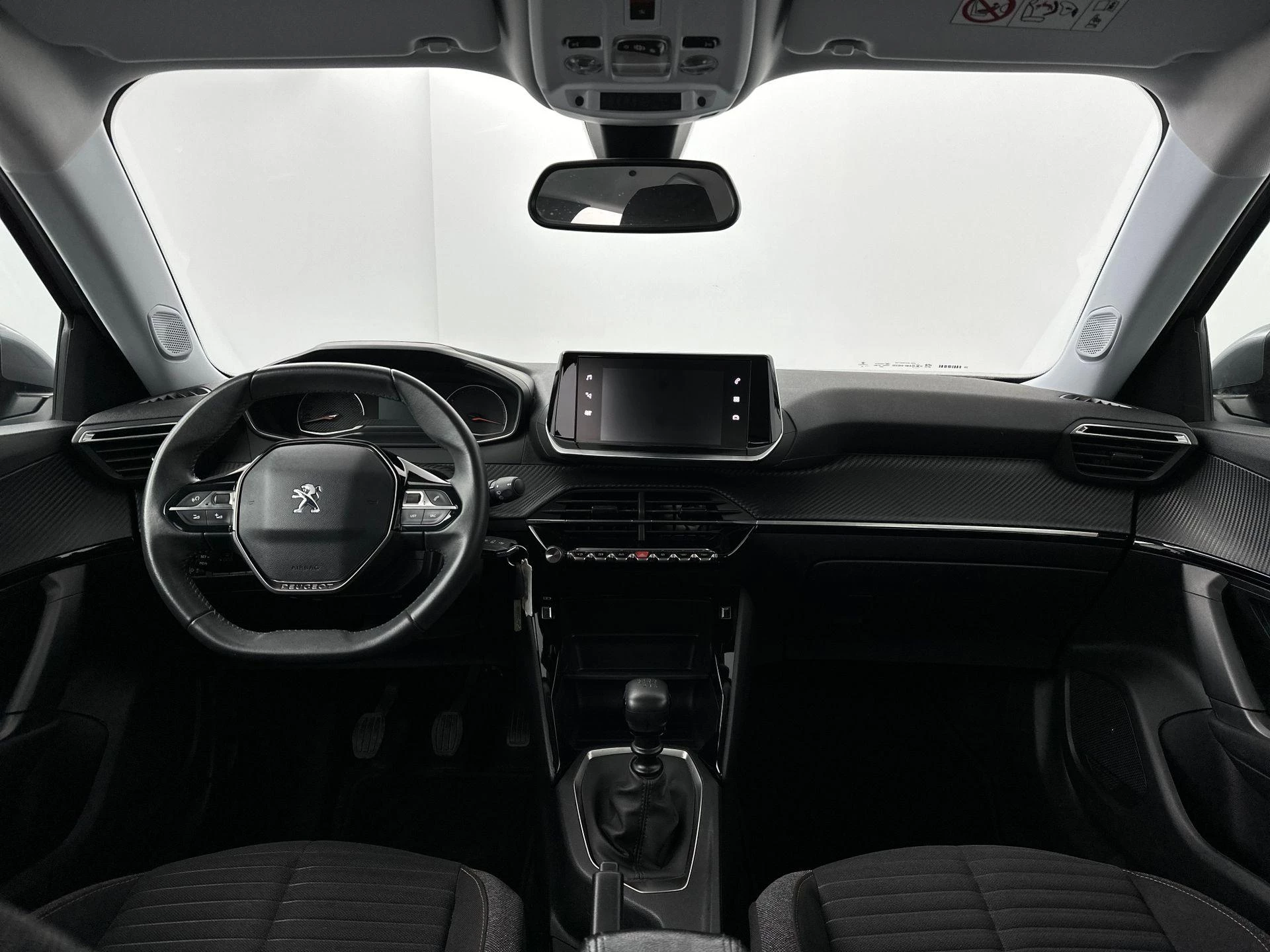 Peugeot-2008-image-1