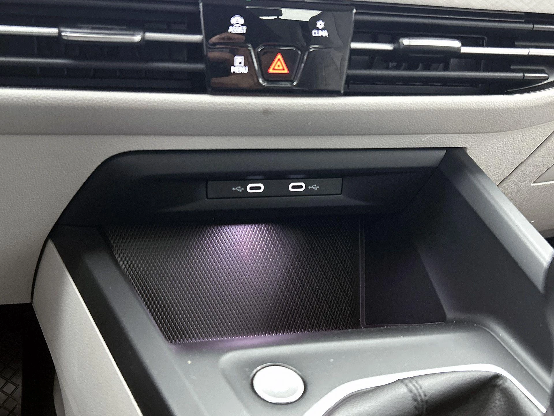 Volkswagen Golf 1.0 TSI Life Business