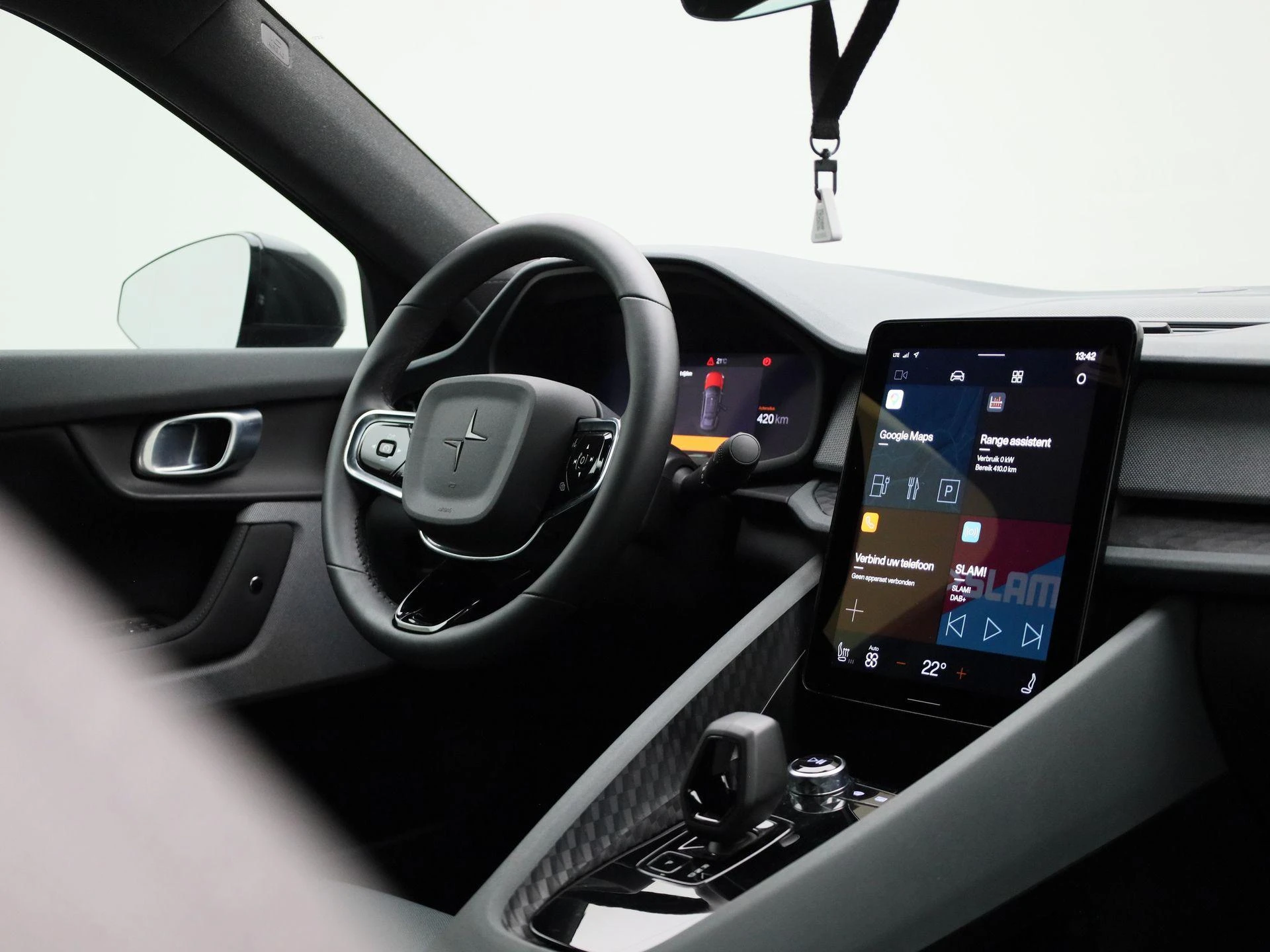 Polestar-2-image-35