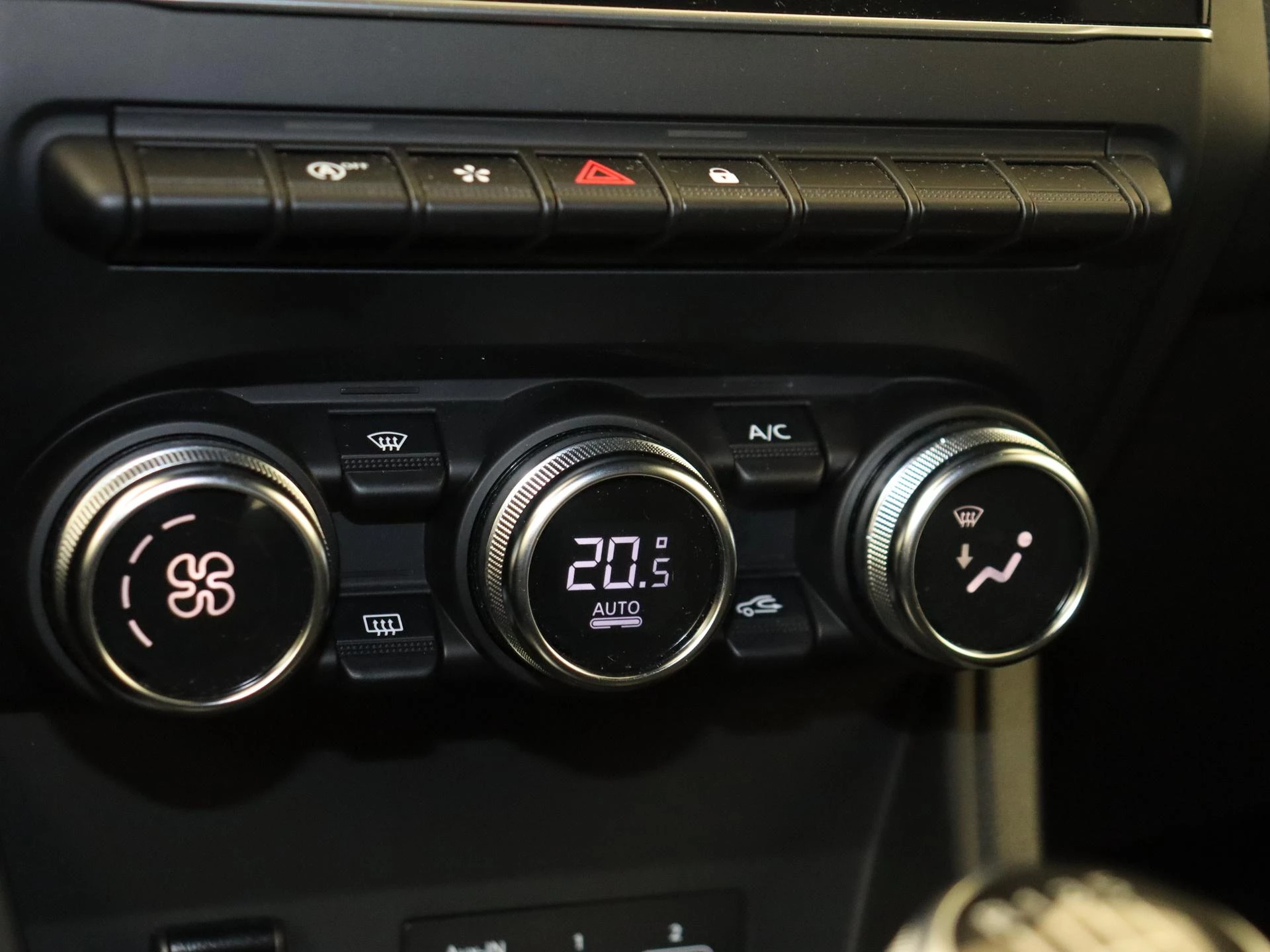 Renault-Captur-image-18