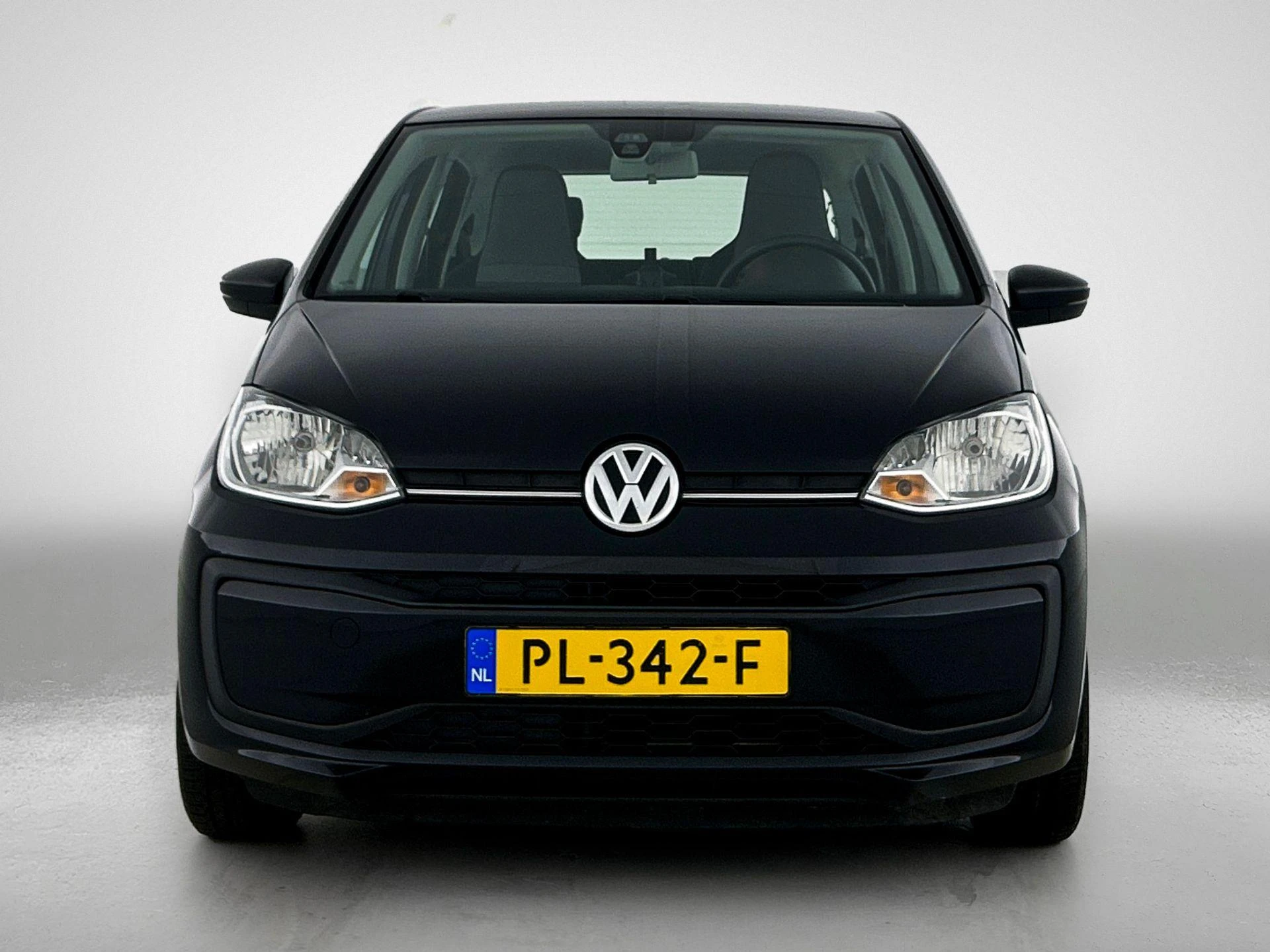 Volkswagen-up!-image-4