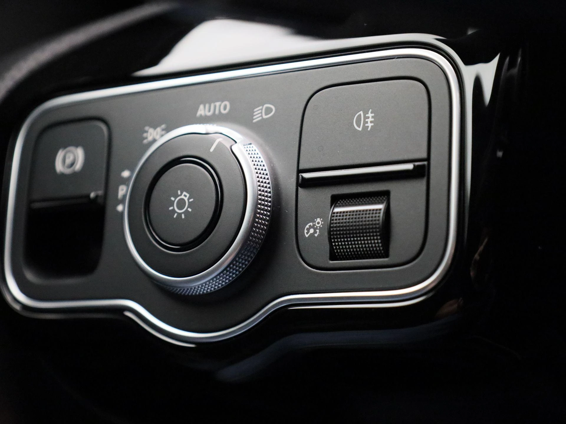 Mercedes-Benz-Classe A-image-25