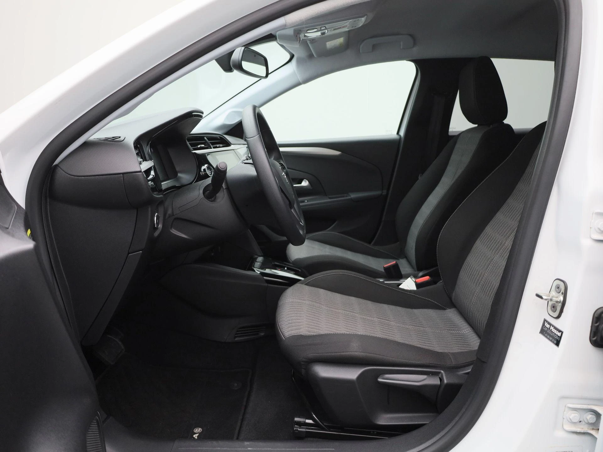 Opel-Corsa-e-image-10