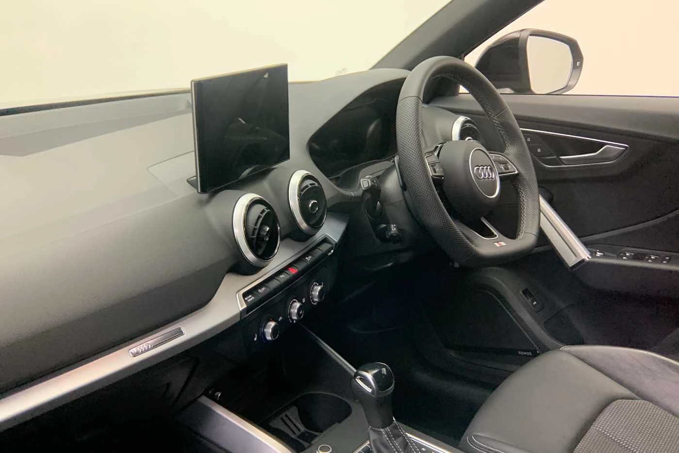 Audi-Q2-image-11