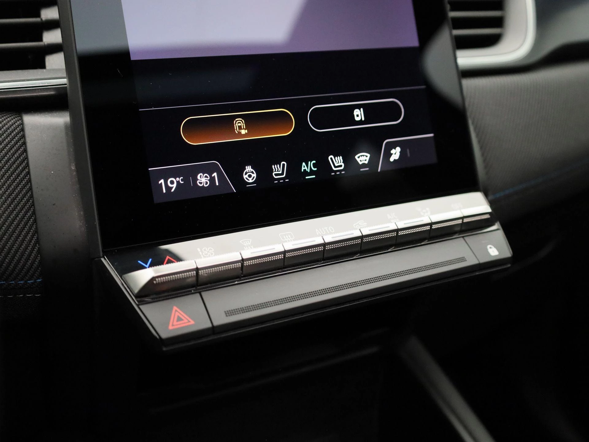 Renault-Captur-image-16