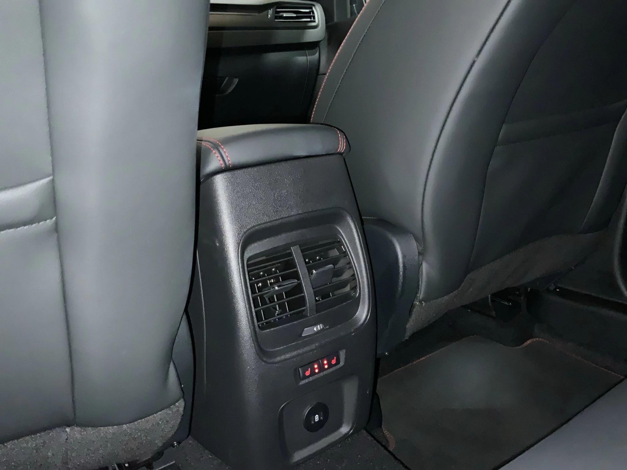 Ford Kuga ST-Line X Aut.*360GRAD*LED-MATRIX*NAVI*GRA*WINTER-PKT.
