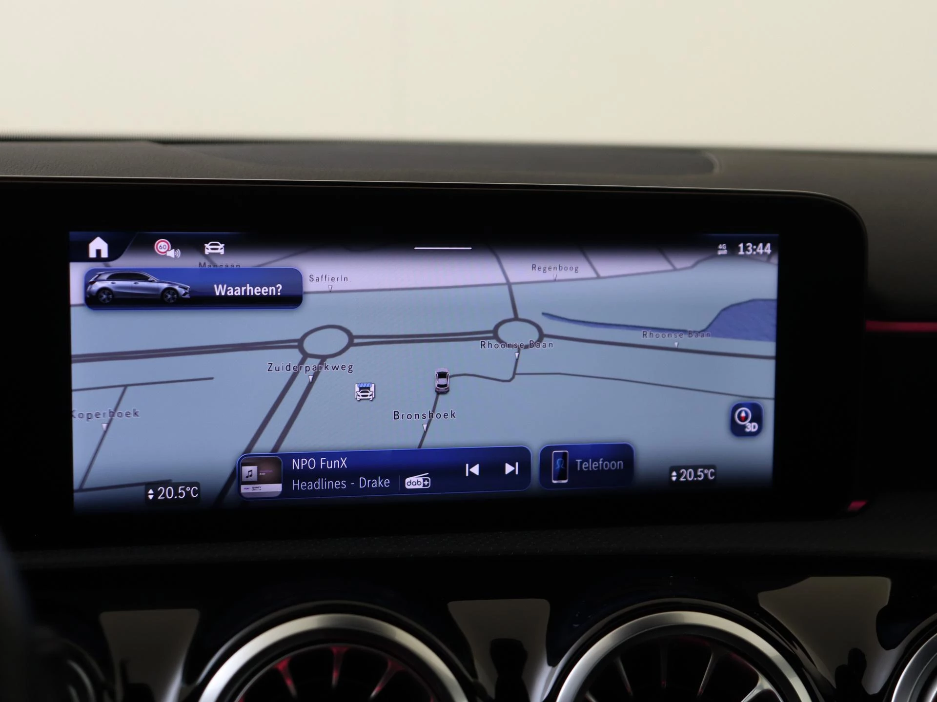 Mercedes-Benz-A-Klasse-image-20