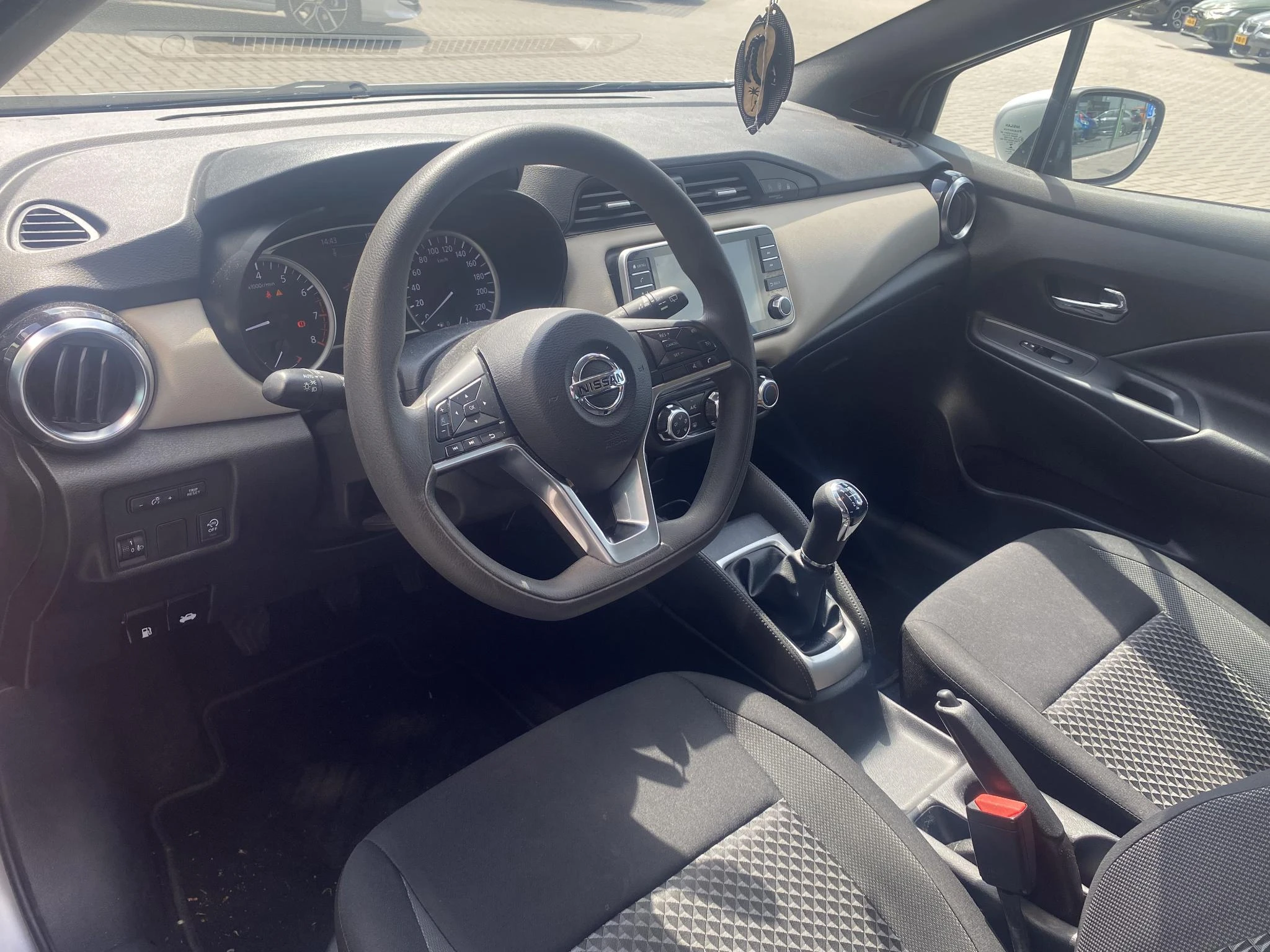 Nissan-Micra-image-2