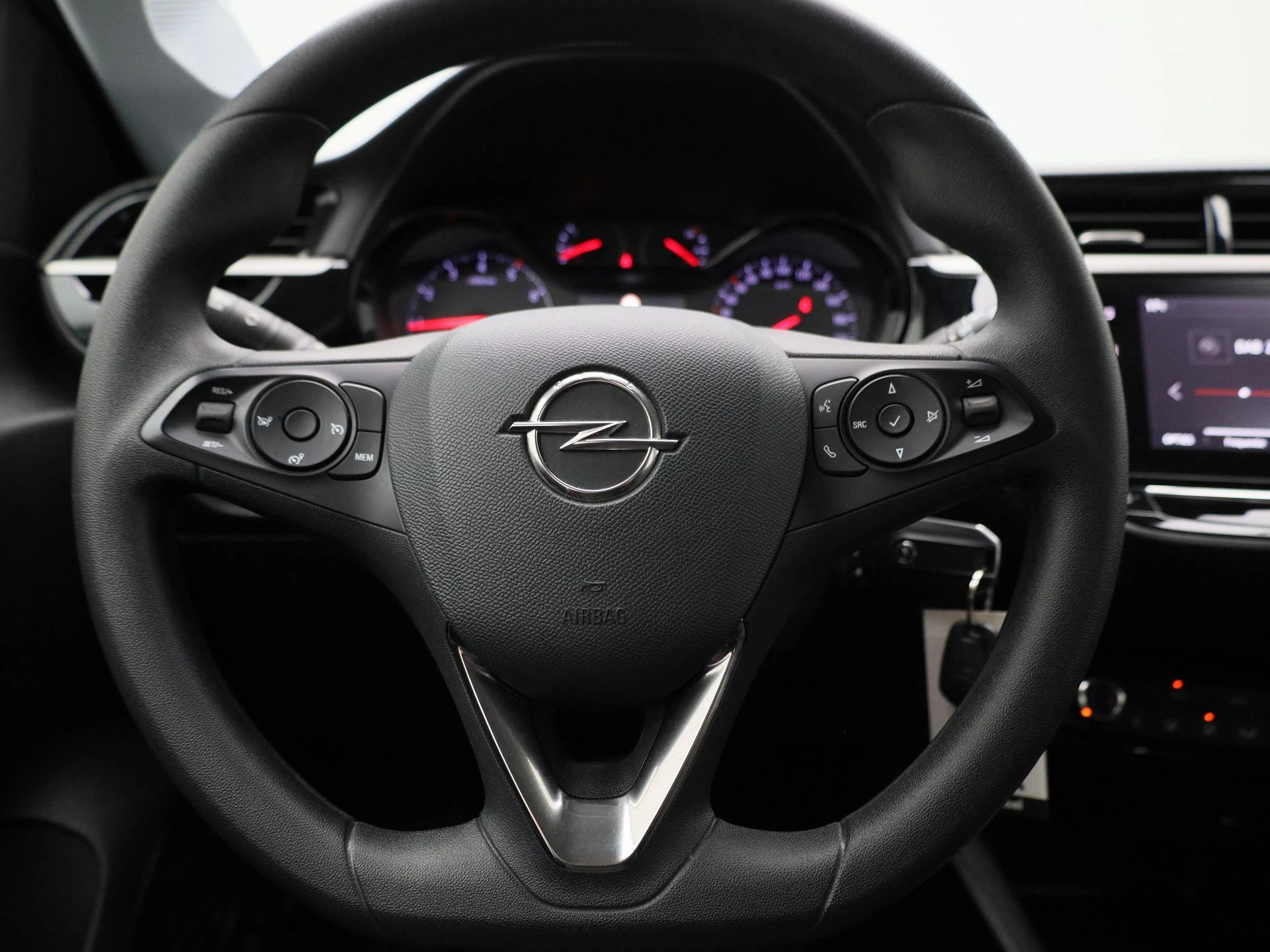 Opel-Corsa-image-2