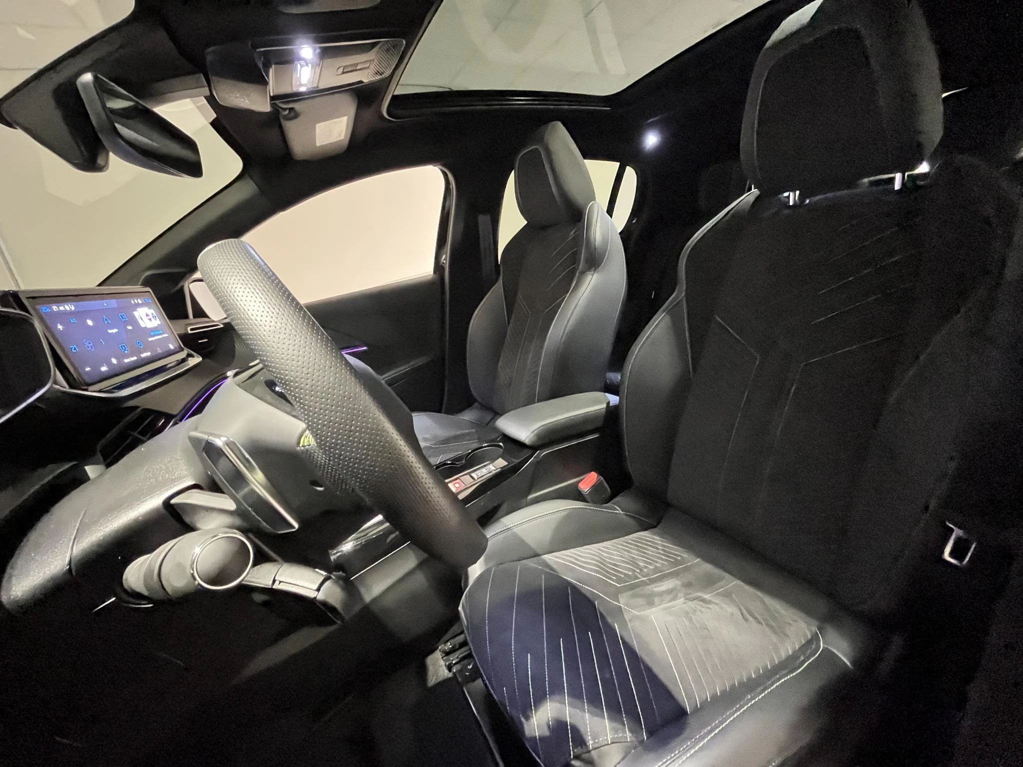 Peugeot-208-image-20