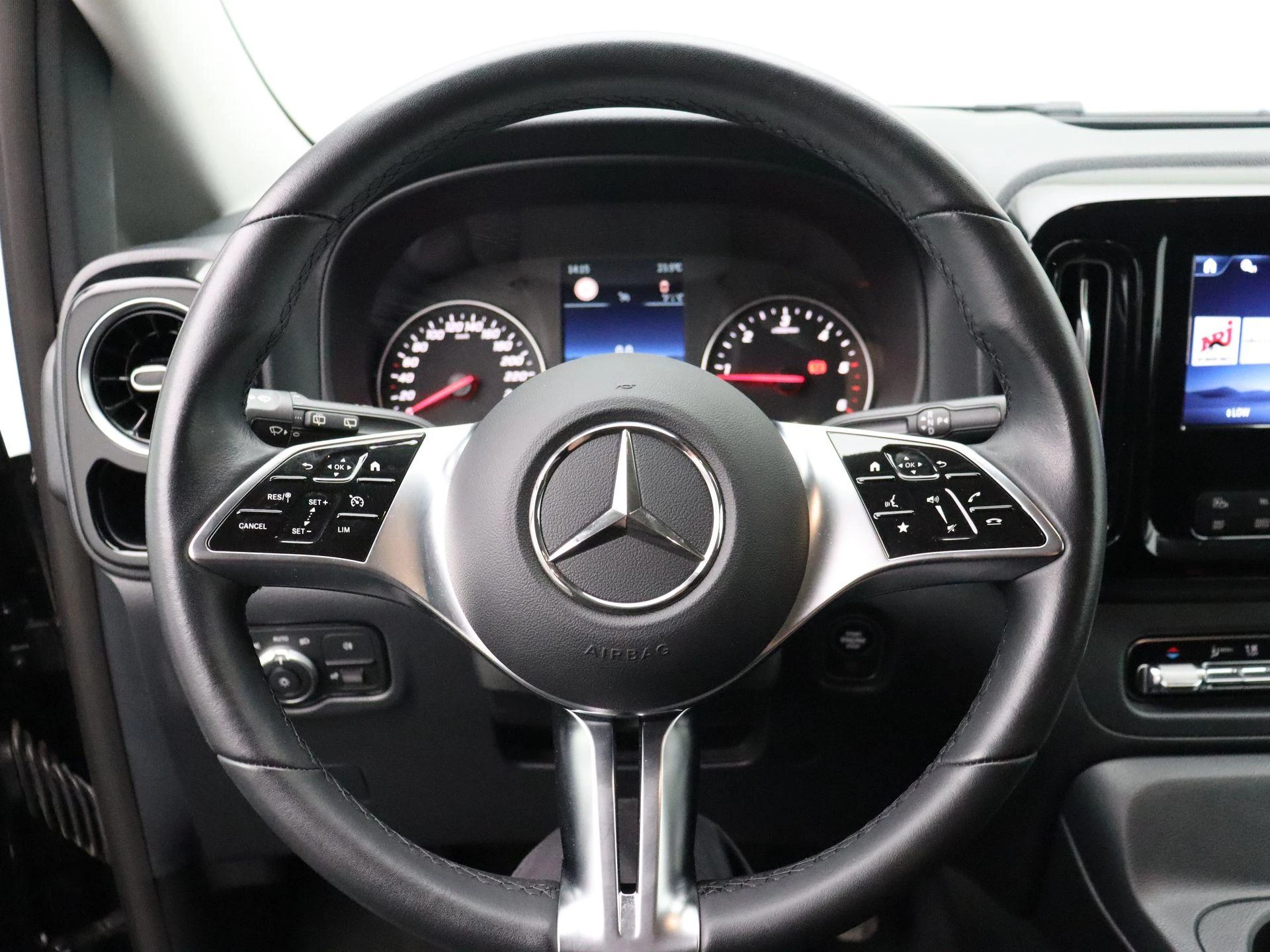 Mercedes-Benz Vito Tourer 124 L2 + DUBBEL CABINE + SPORTPAKKET +