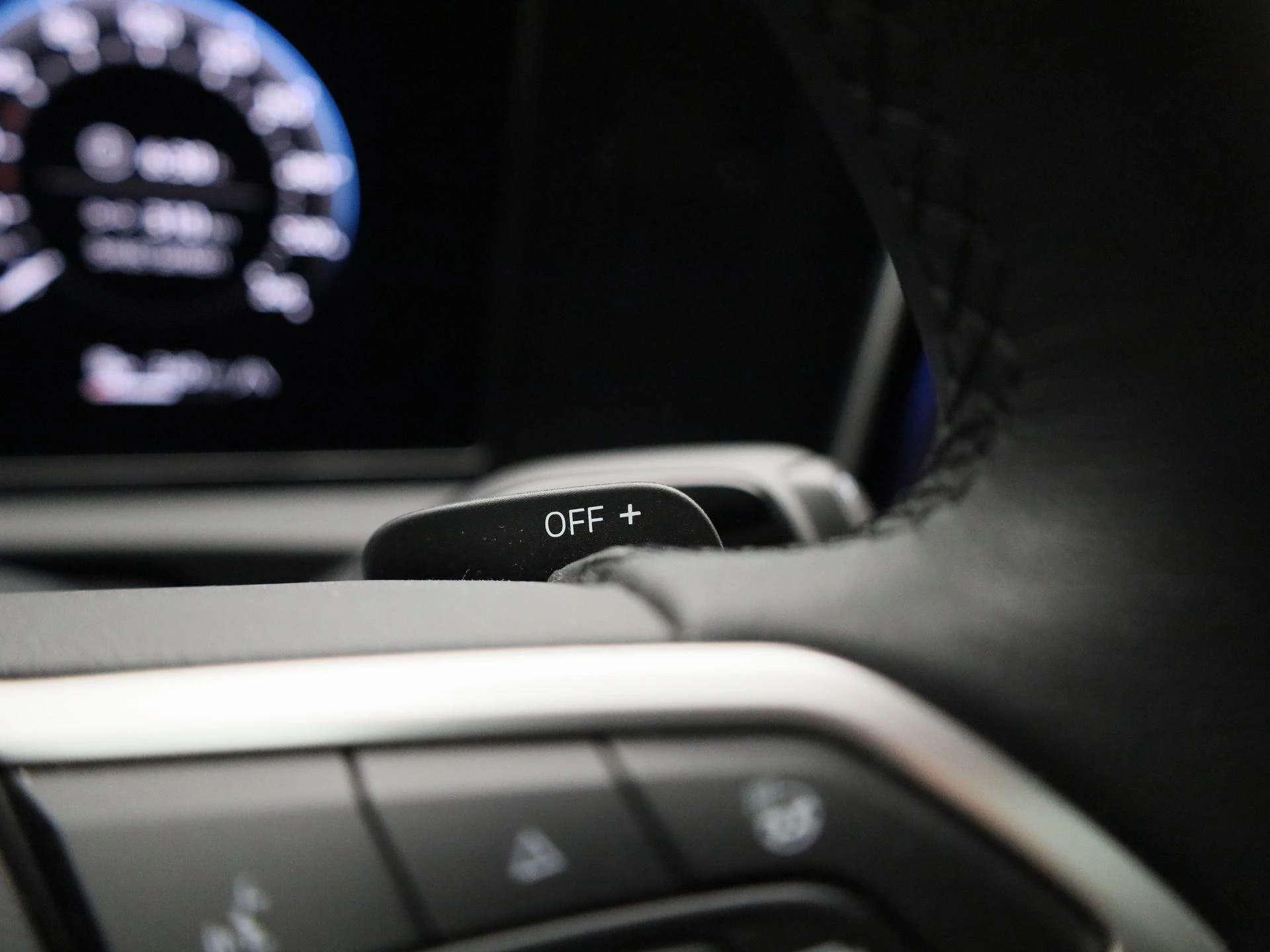 Volkswagen-Tiguan-image-22