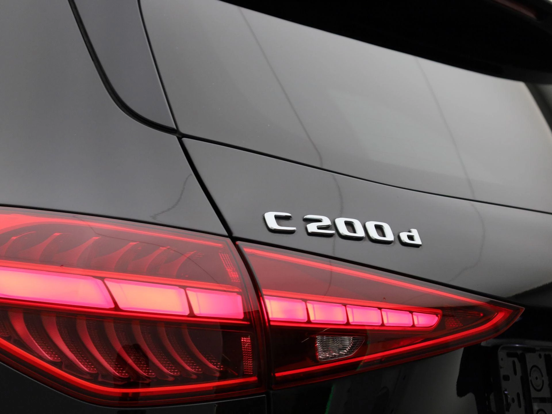 Mercedes-Benz-C-Klasse-image-44