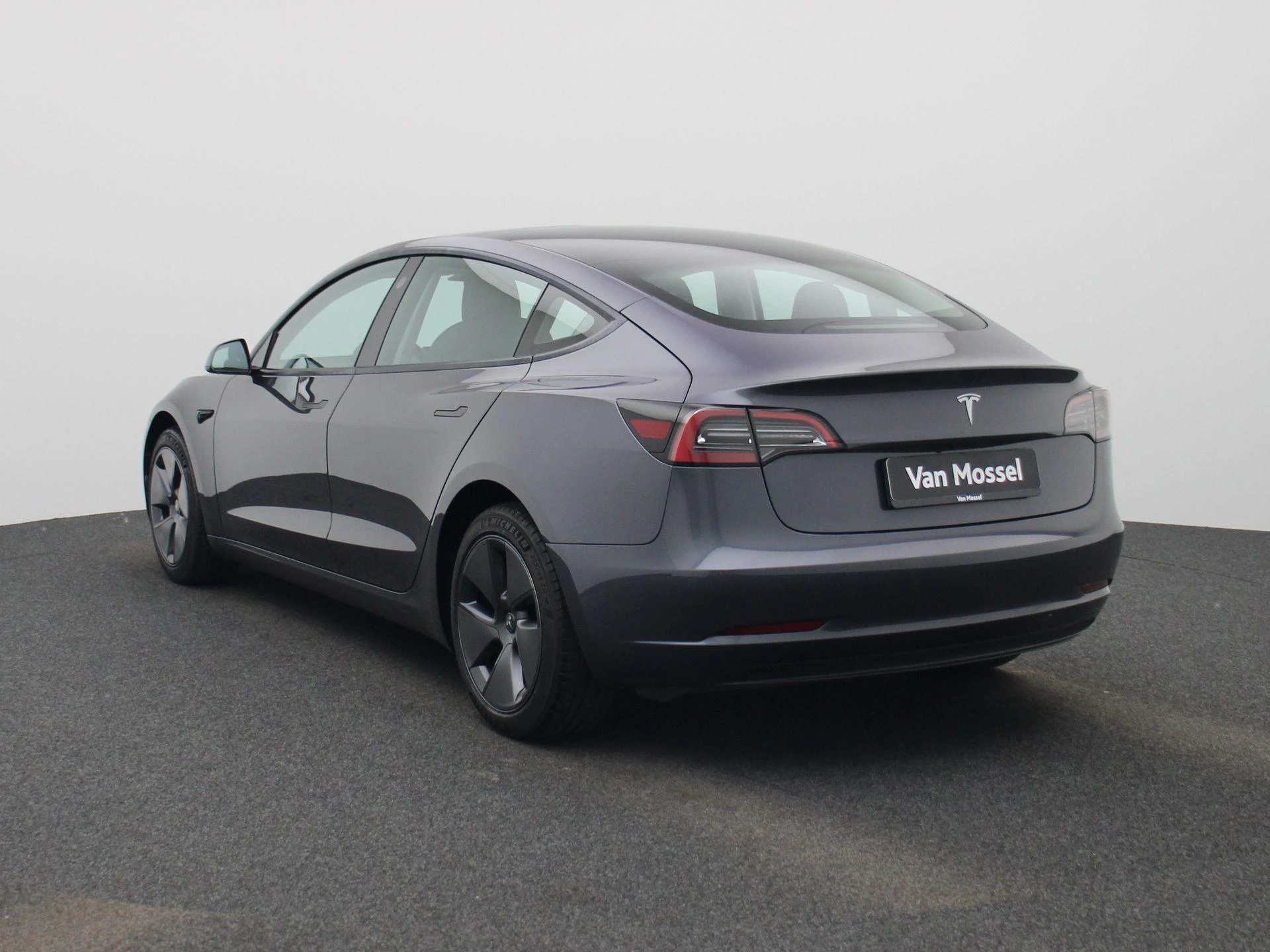 Tesla Model 3 Standard Range Autopilot