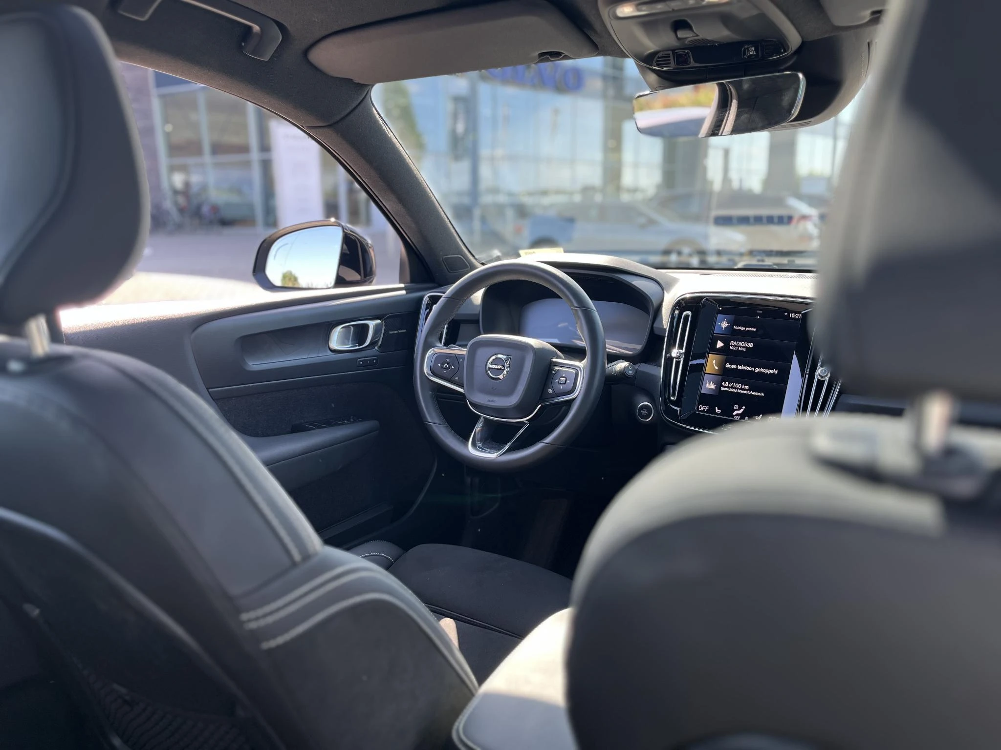 Volvo-XC40-image-12