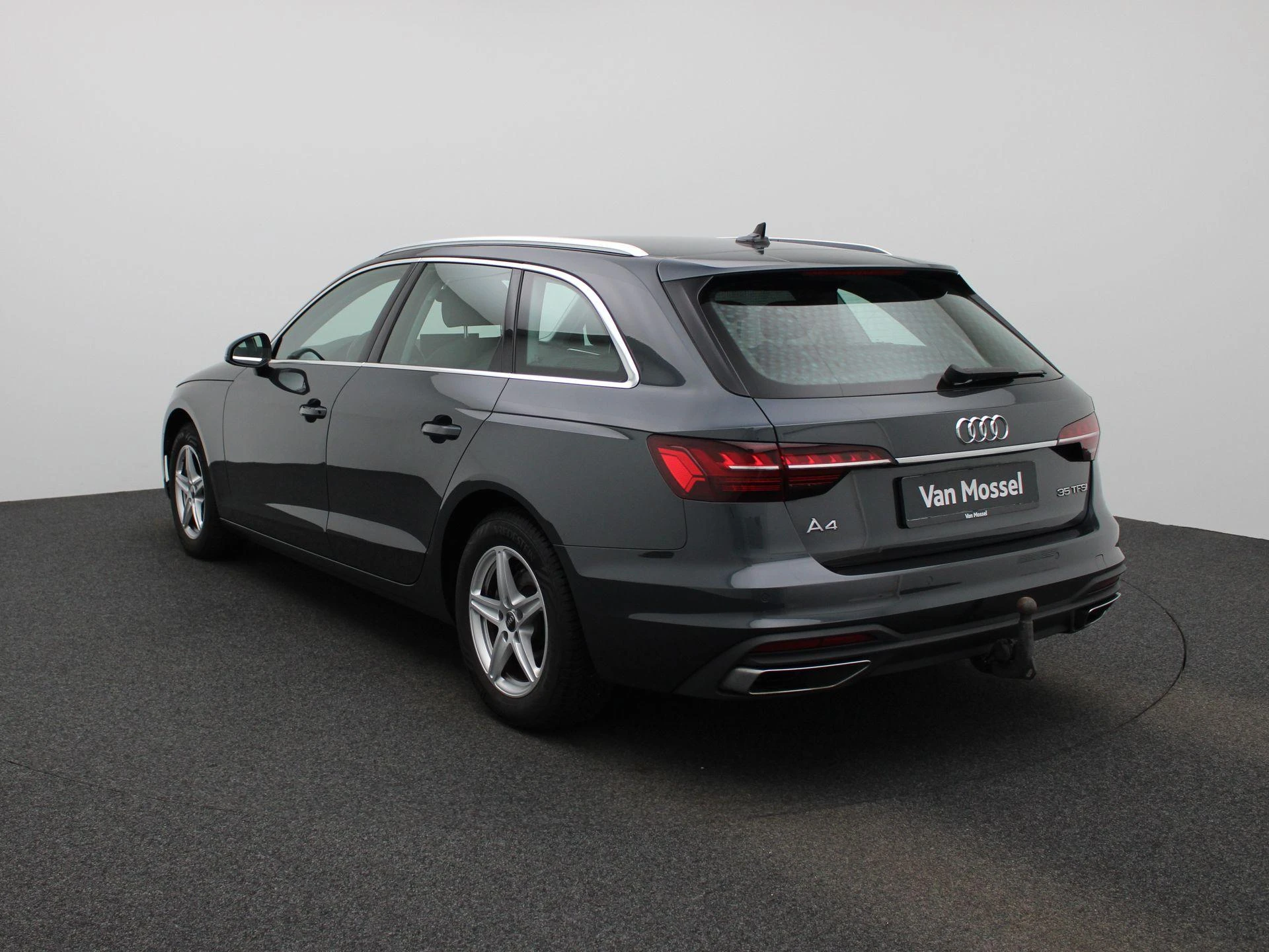 Audi-A4-image-1