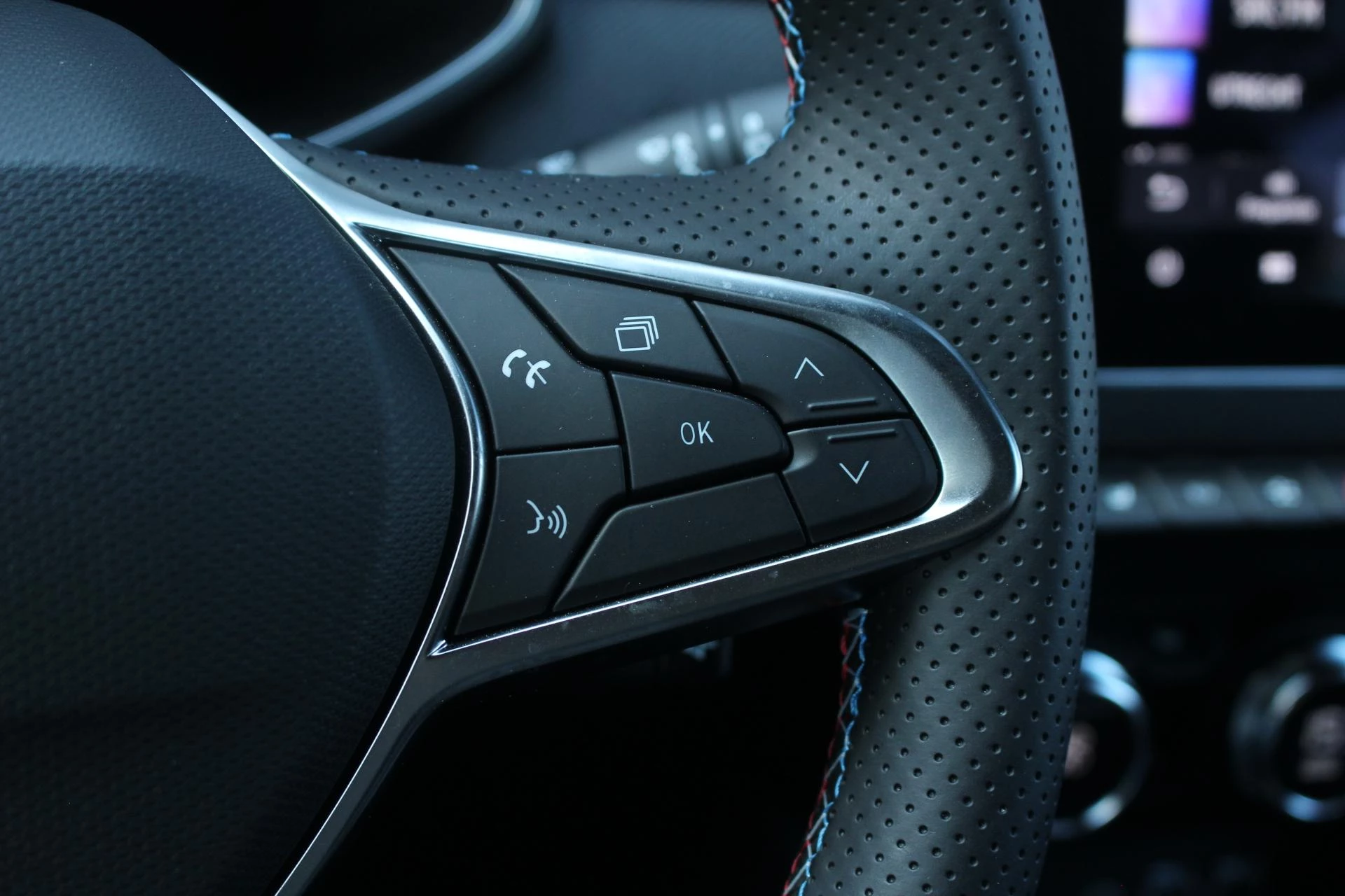 Renault-Clio-image-21