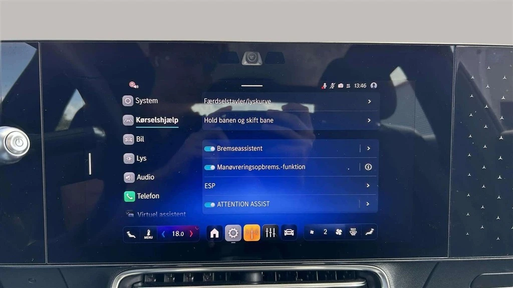 Mercedes-Benz-CLA-image-15