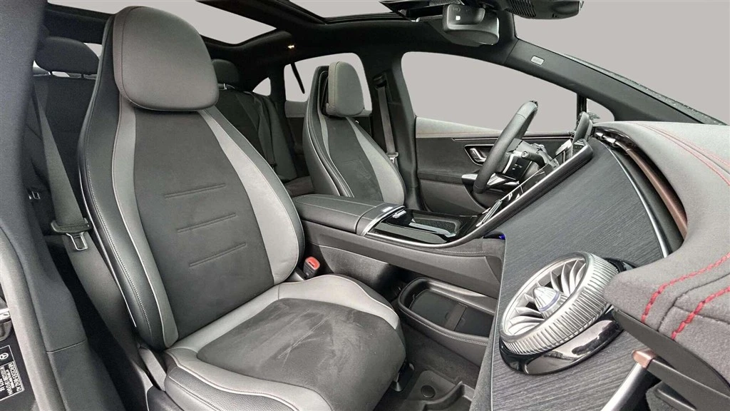 Mercedes-Benz-EQE-image-20