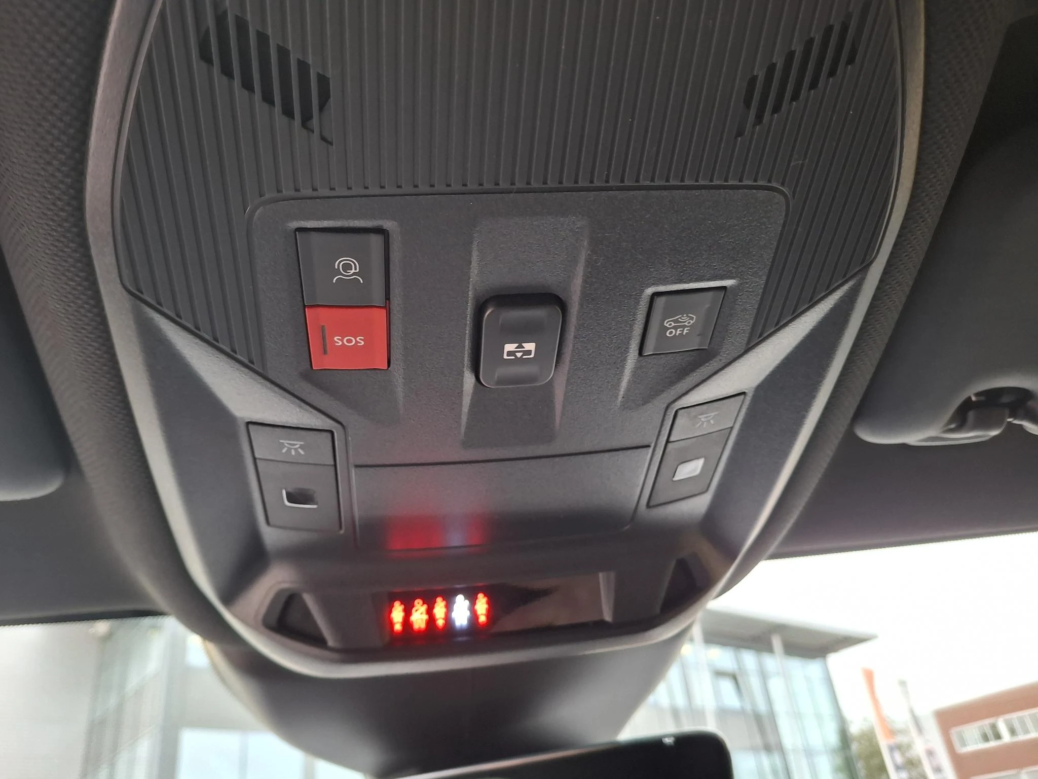 Peugeot-408-image-41