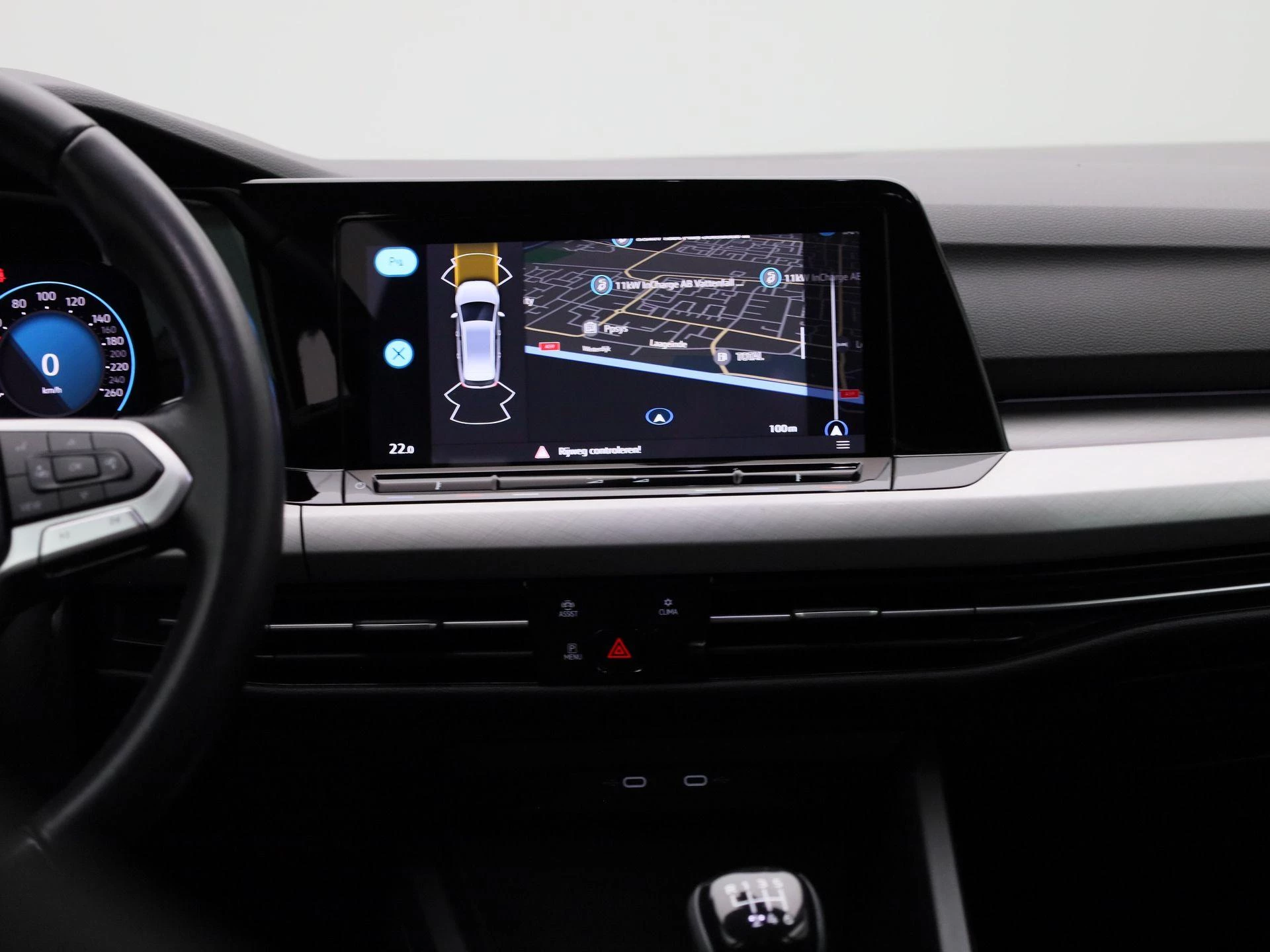 Volkswagen-Golf-image-8