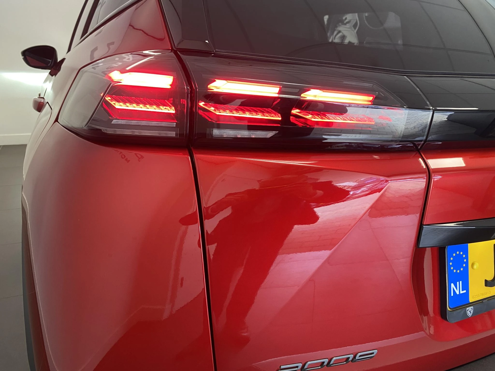 Peugeot 2008 1.2 Hybrid 145 GT