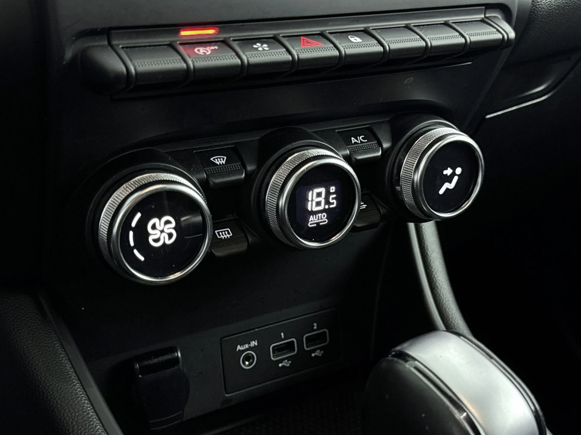 Renault-Captur-image-19